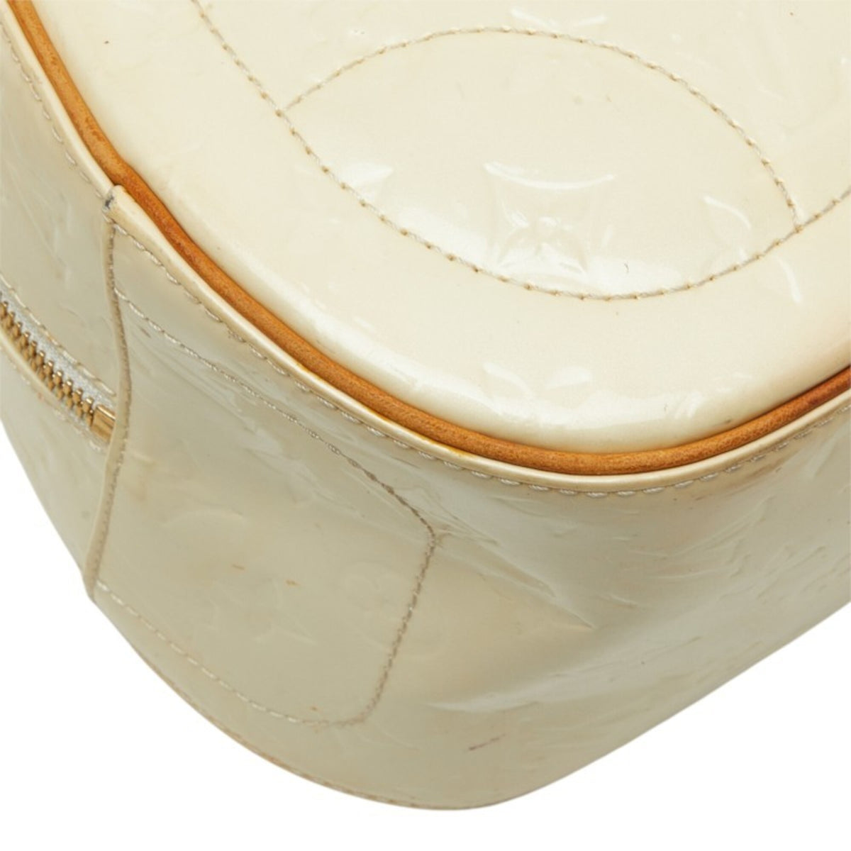 Louis Vuitton Pearl Patent Leather Handbag (Pre-Owned)