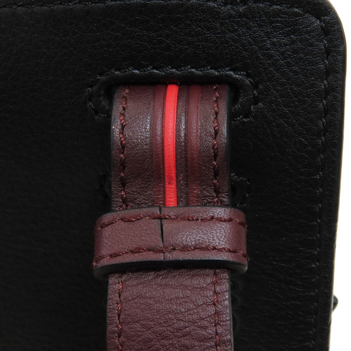 Loewe Black Red Color Leather Handbag (Pre-Owned)