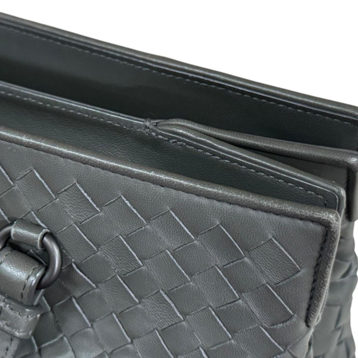 Bottega Veneta Intrecciato Gray Leather Handbag Shoulder Bag (Pre-Owned)
