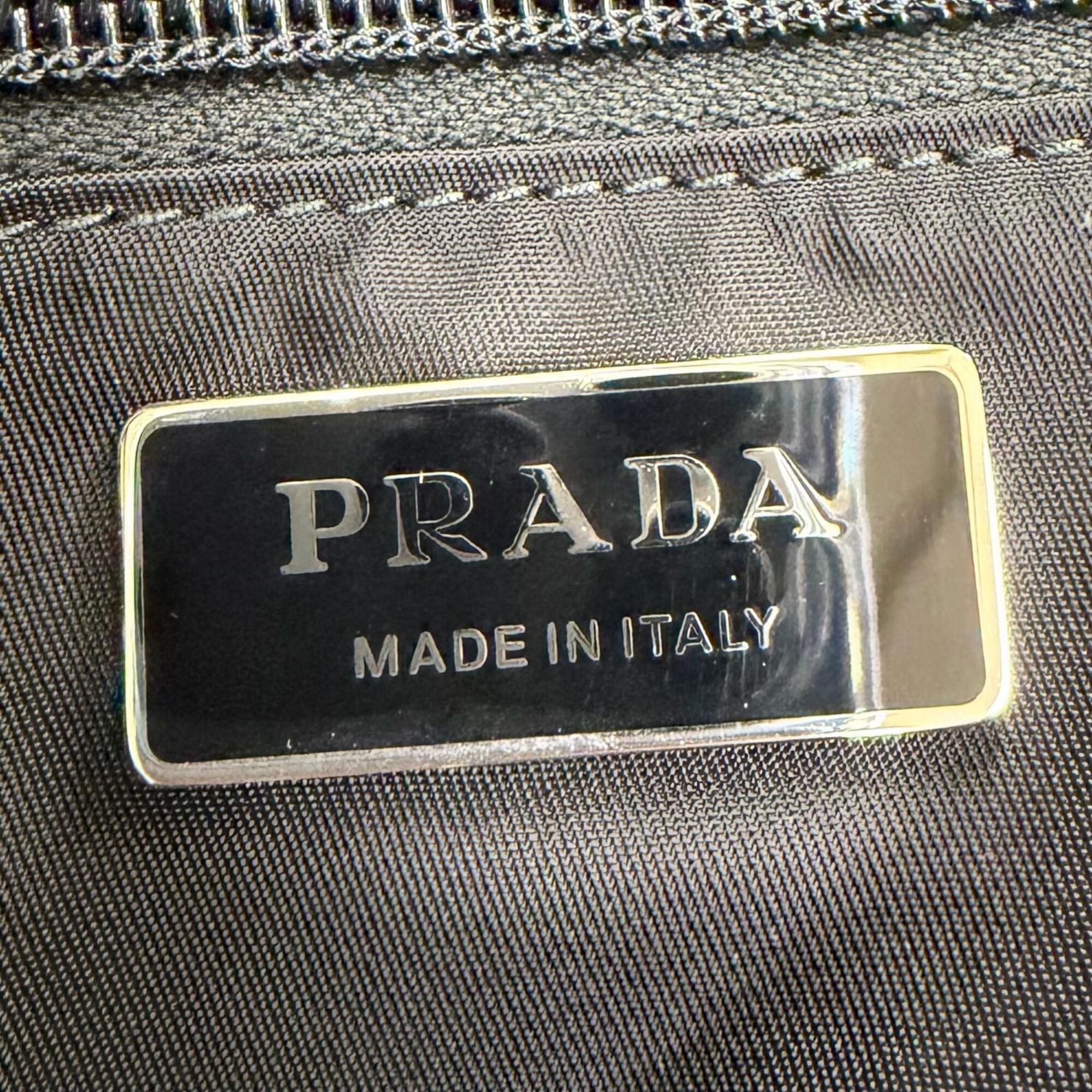 Prada Black Leather Shoulder Bag (Pre-Owned)