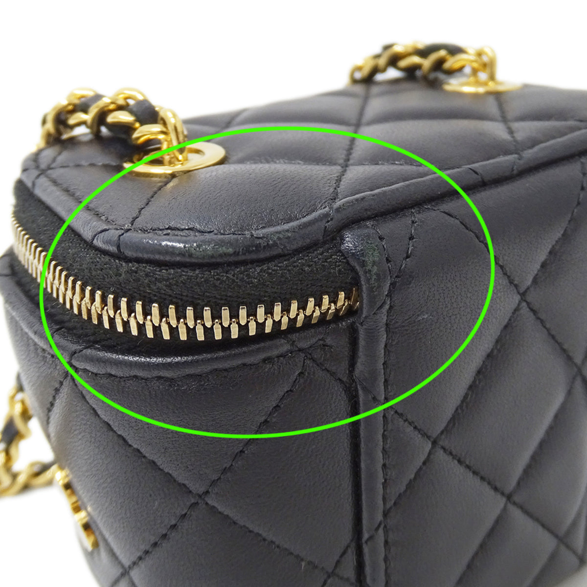 Chanel Black Leather Handbag Shoulder Bag (Pre-Owned)