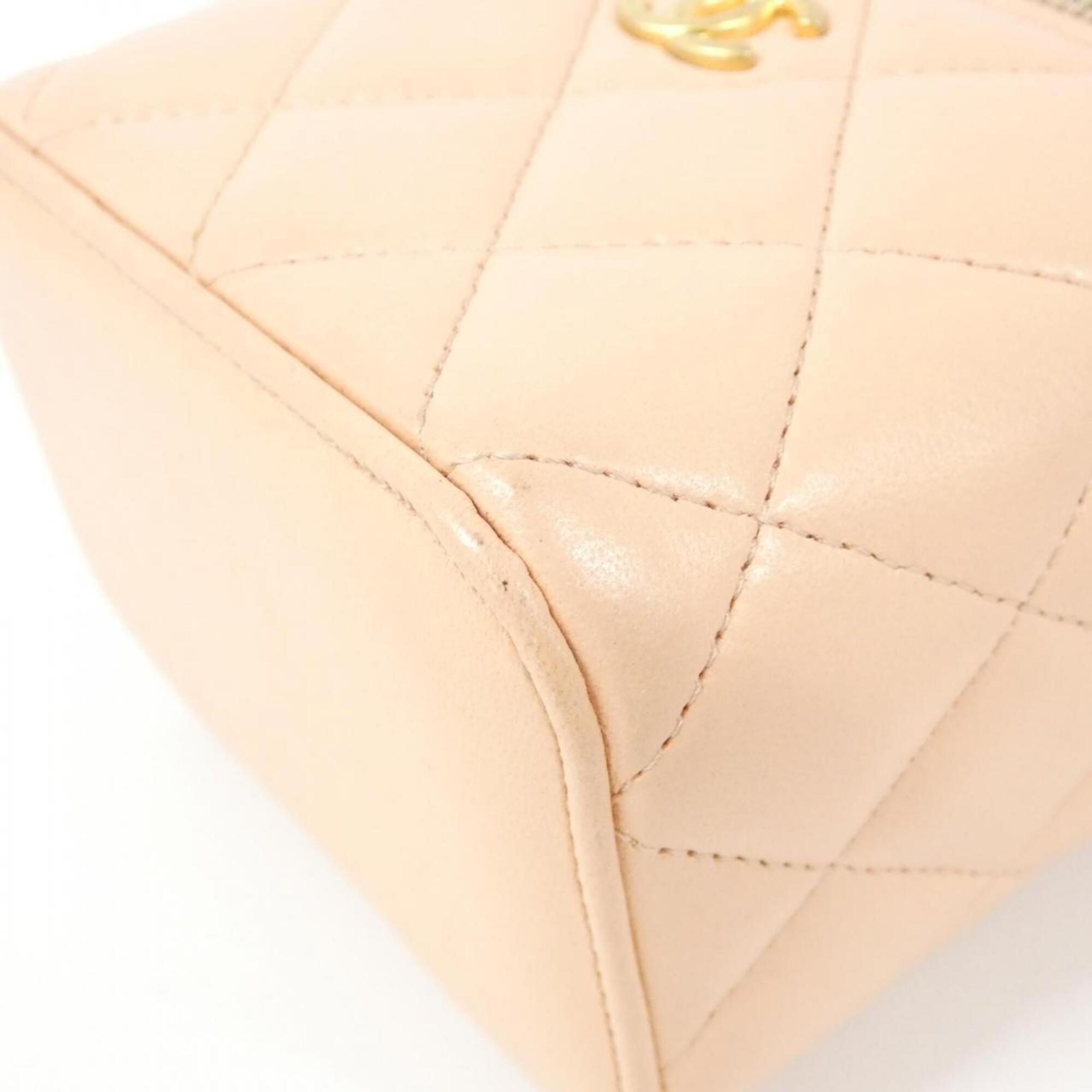 Chanel Pink Shoulder Bag (Pre-Owned)