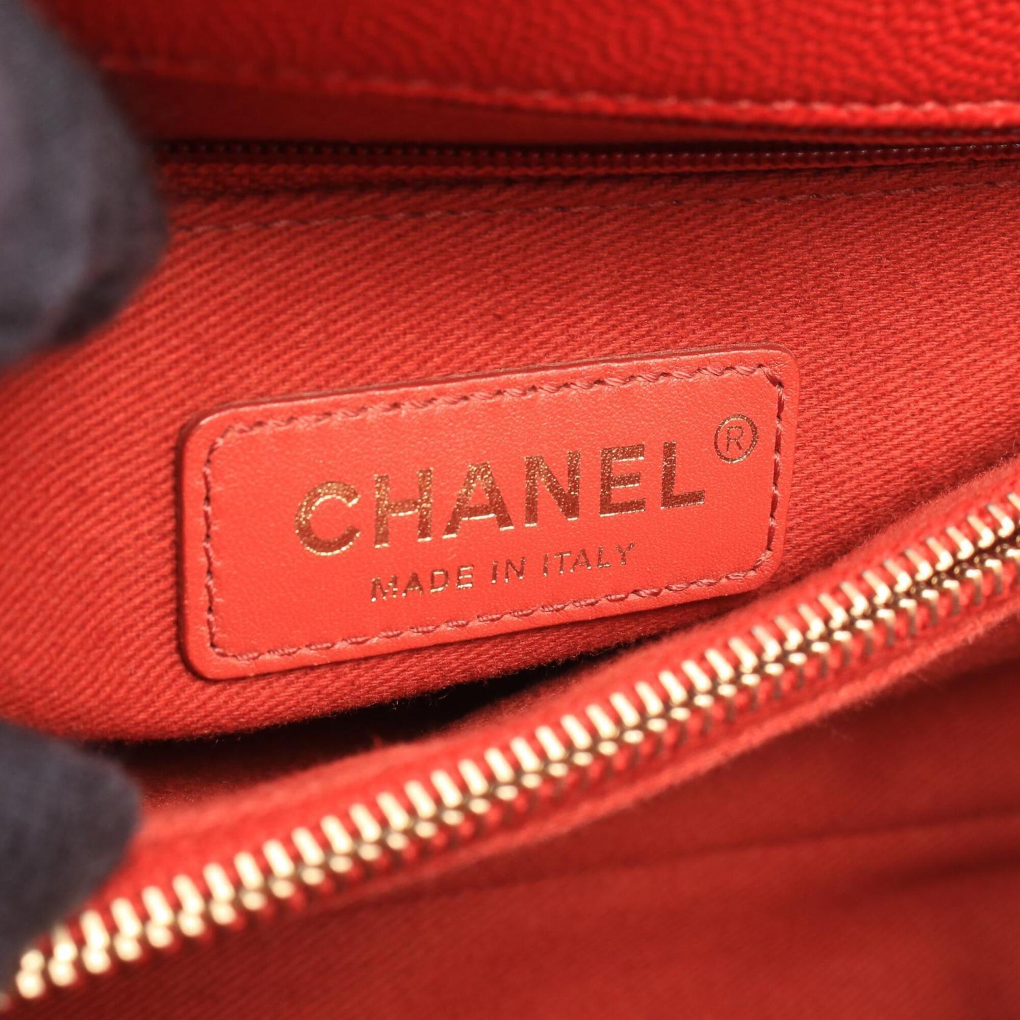Chanel Matelasse Red Color Grained Calfskin Handbag (Pre-Owned)
