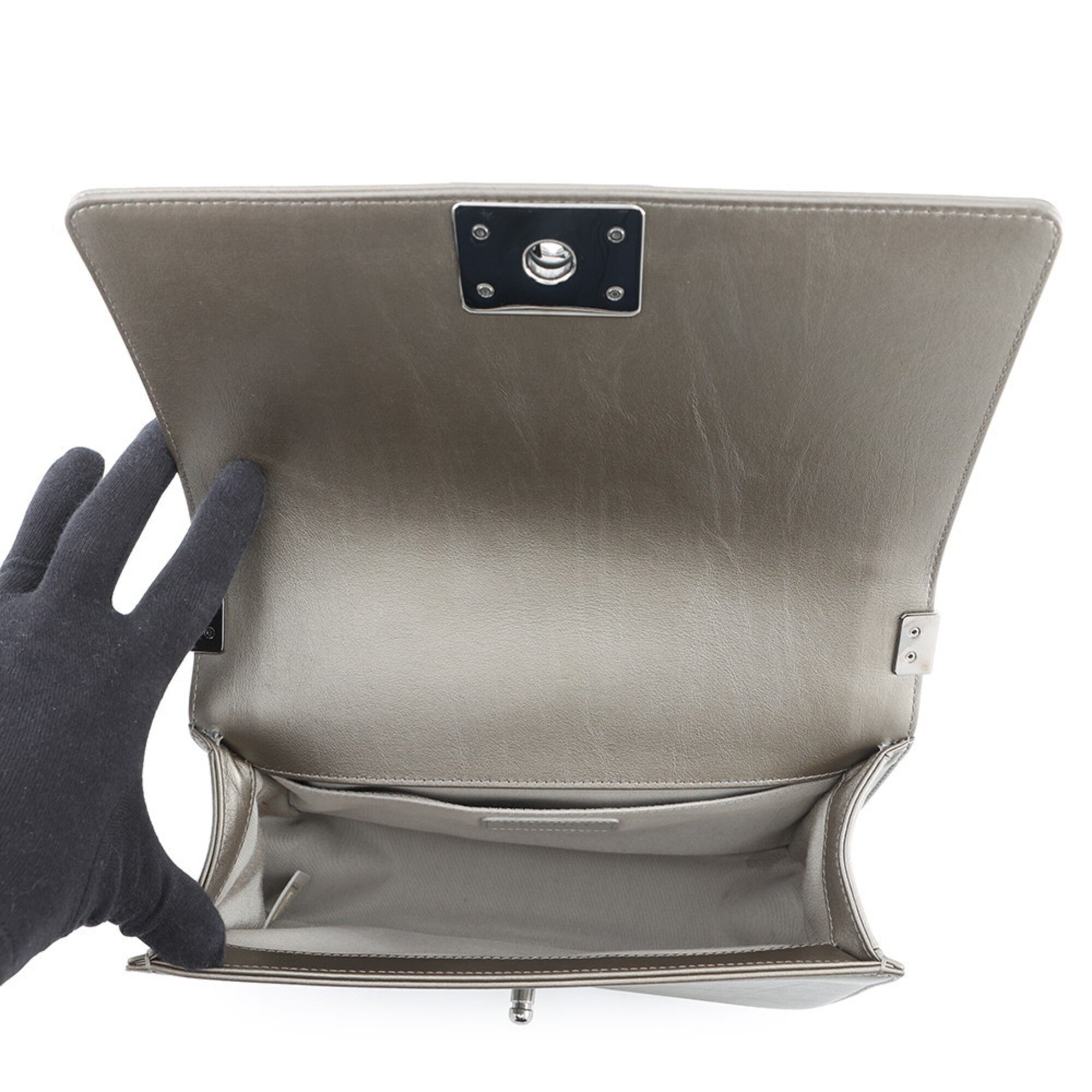 Chanel Metallic Gray Leather Handbag Shoulder Bag (Pre-Owned)