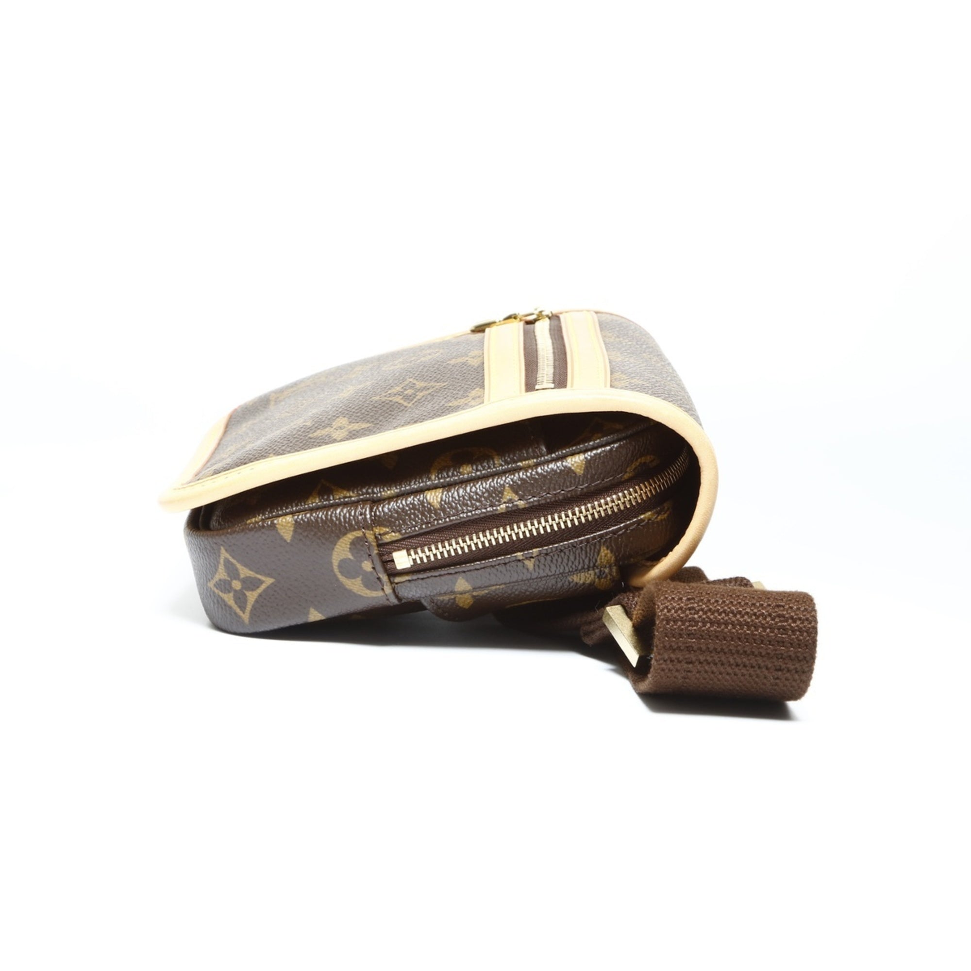 Louis Vuitton Brown Monogram Shoulder Bag (Pre-Owned)