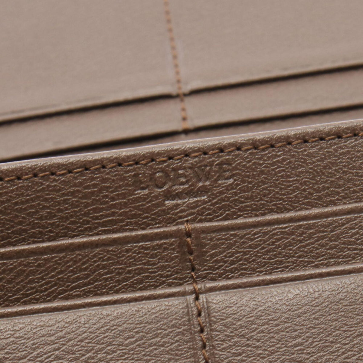 Loewe Brown Leather Long Wallet (Bi-Fold) (Pre-Owned)