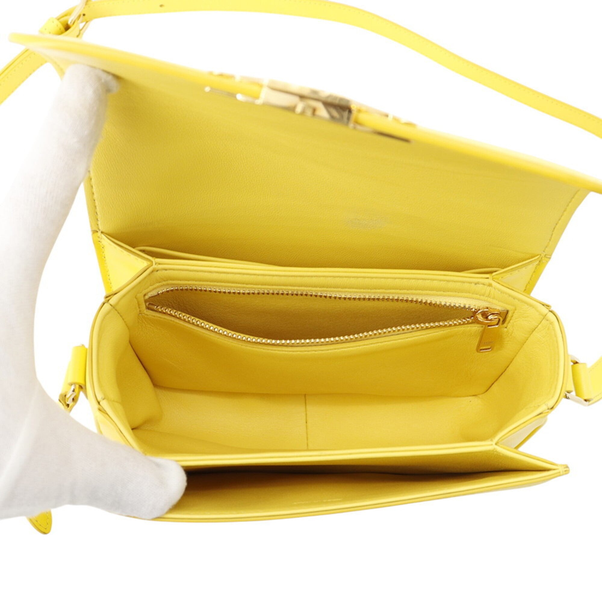 Celine Yellow Leather Shoulder Bag (Pre-Owned)