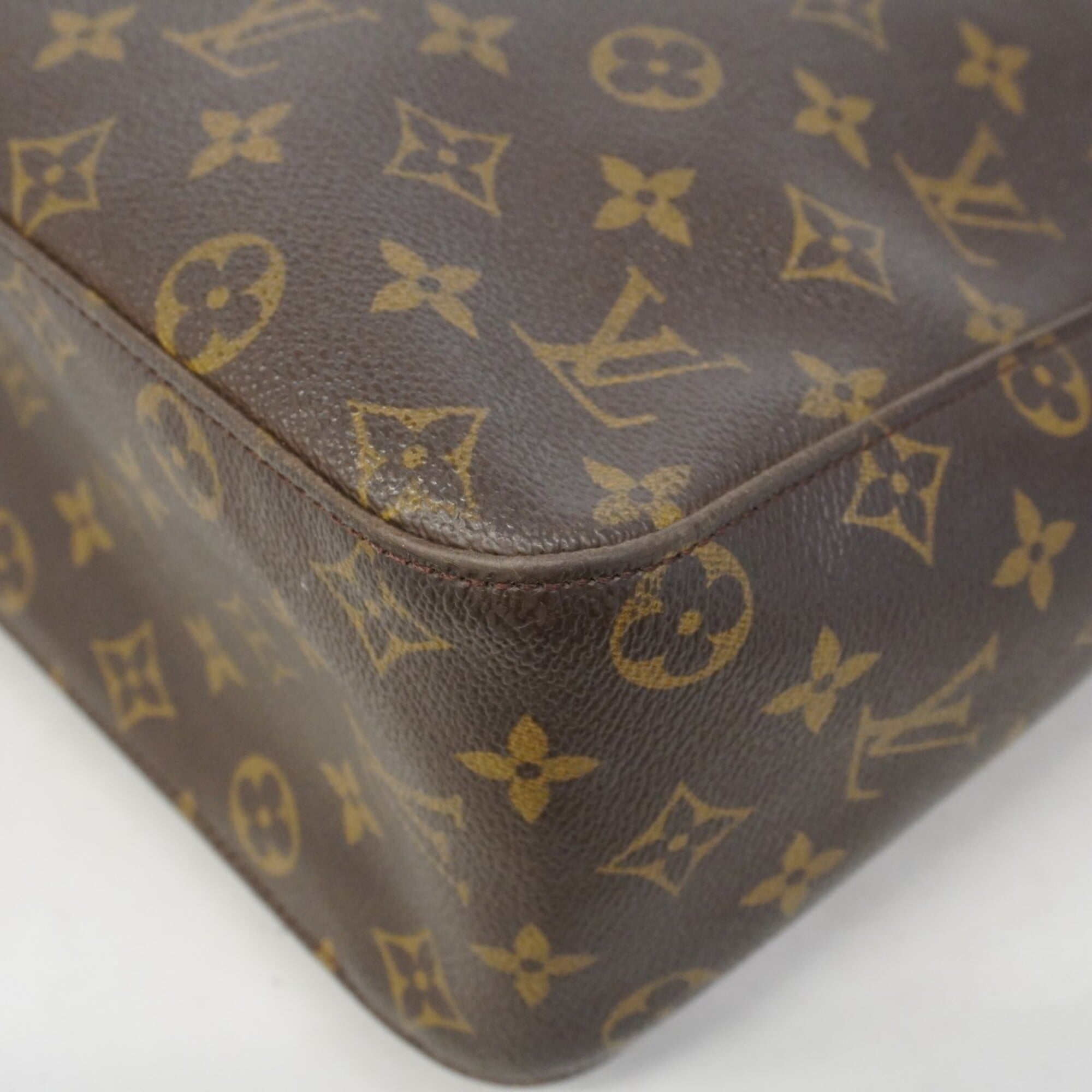 Louis Vuitton Brown Shoulder Bag (Pre-Owned)
