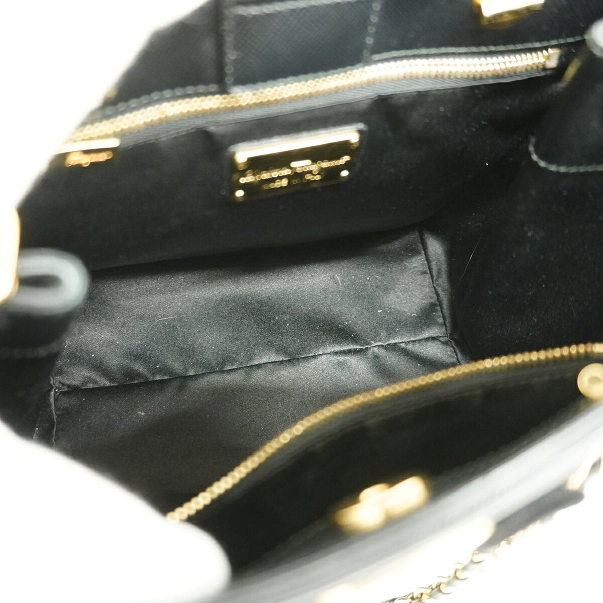 Salvatore Ferragamo Black Leather Tote Bag (Pre-Owned)