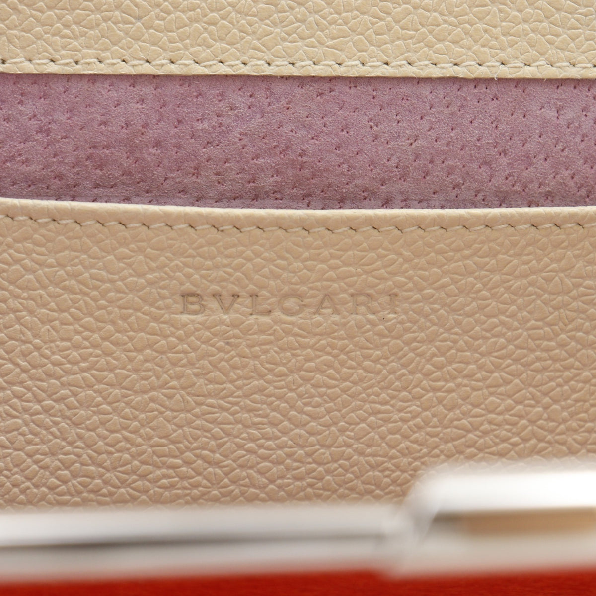 Bvlgari Red Color Leather Shoulder Bag (Pre-Owned)