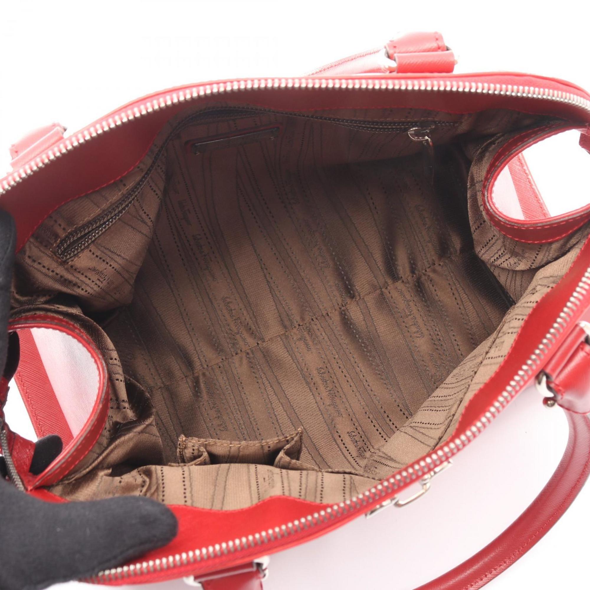 Salvatore Ferragamo Red Color Leather Handbag (Pre-Owned)