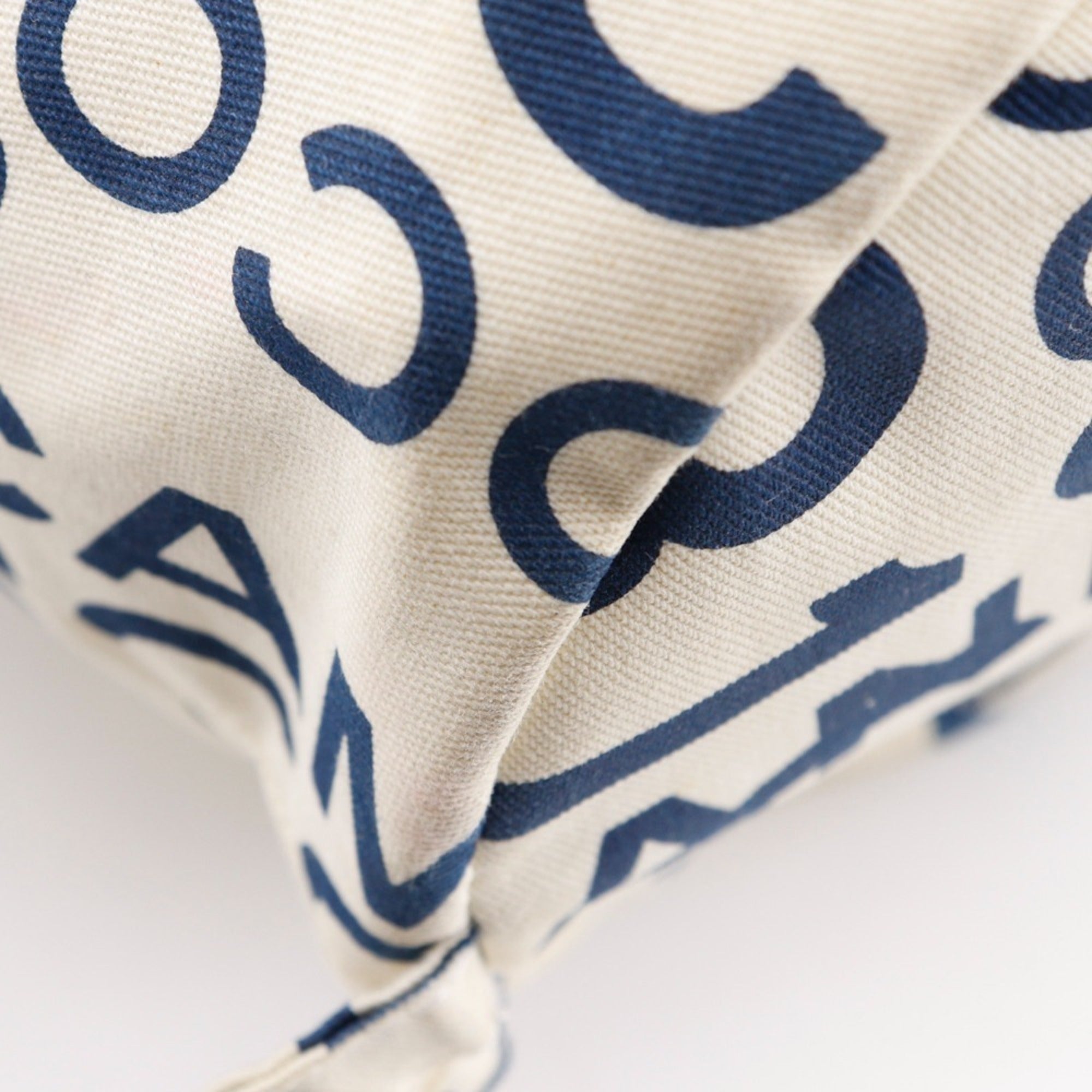 Chanel White Cotton Beach Bag Shoulder Bag (Pre-Owned)