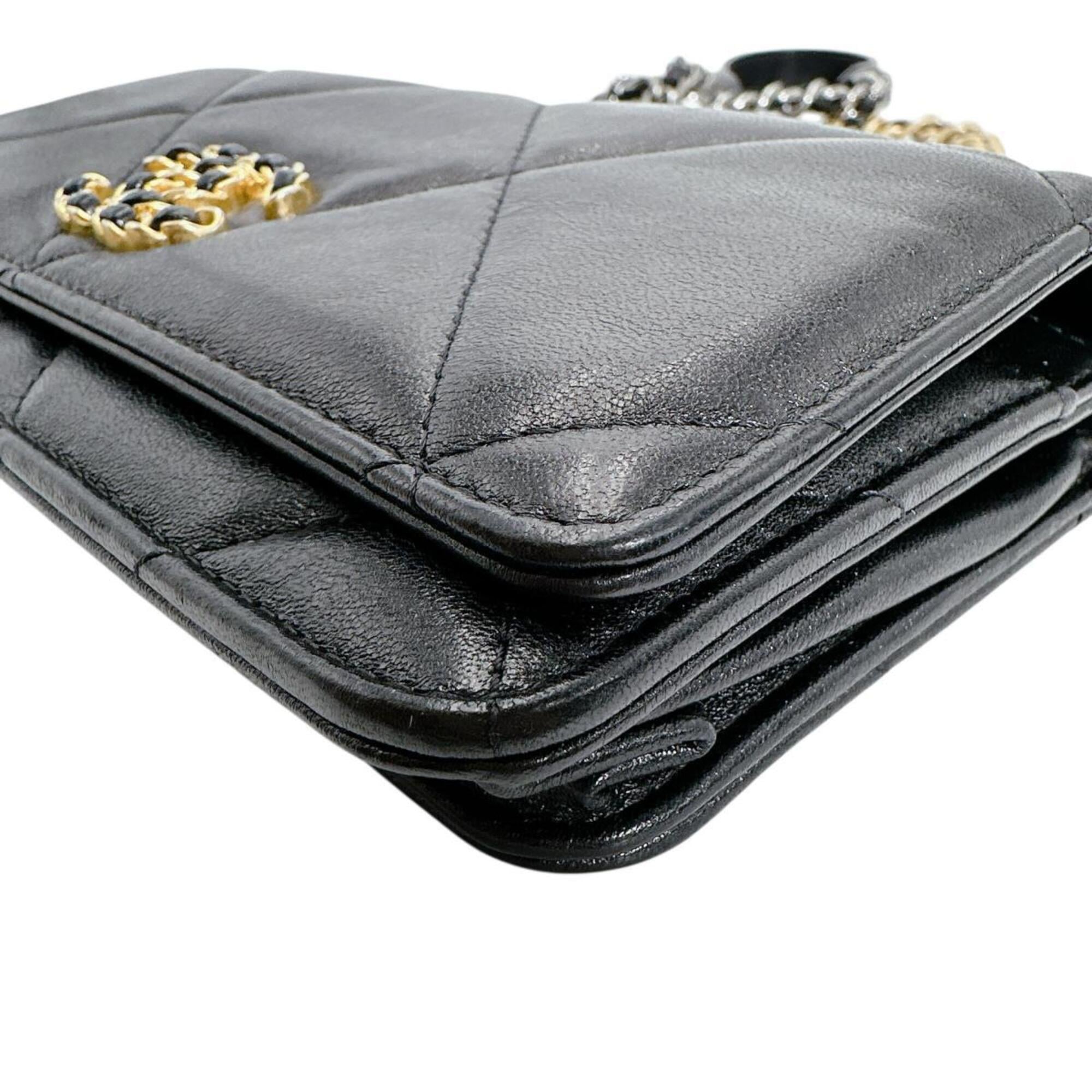 Chanel Black Leather Chain/Shoulder Wallet (Pre-Owned)