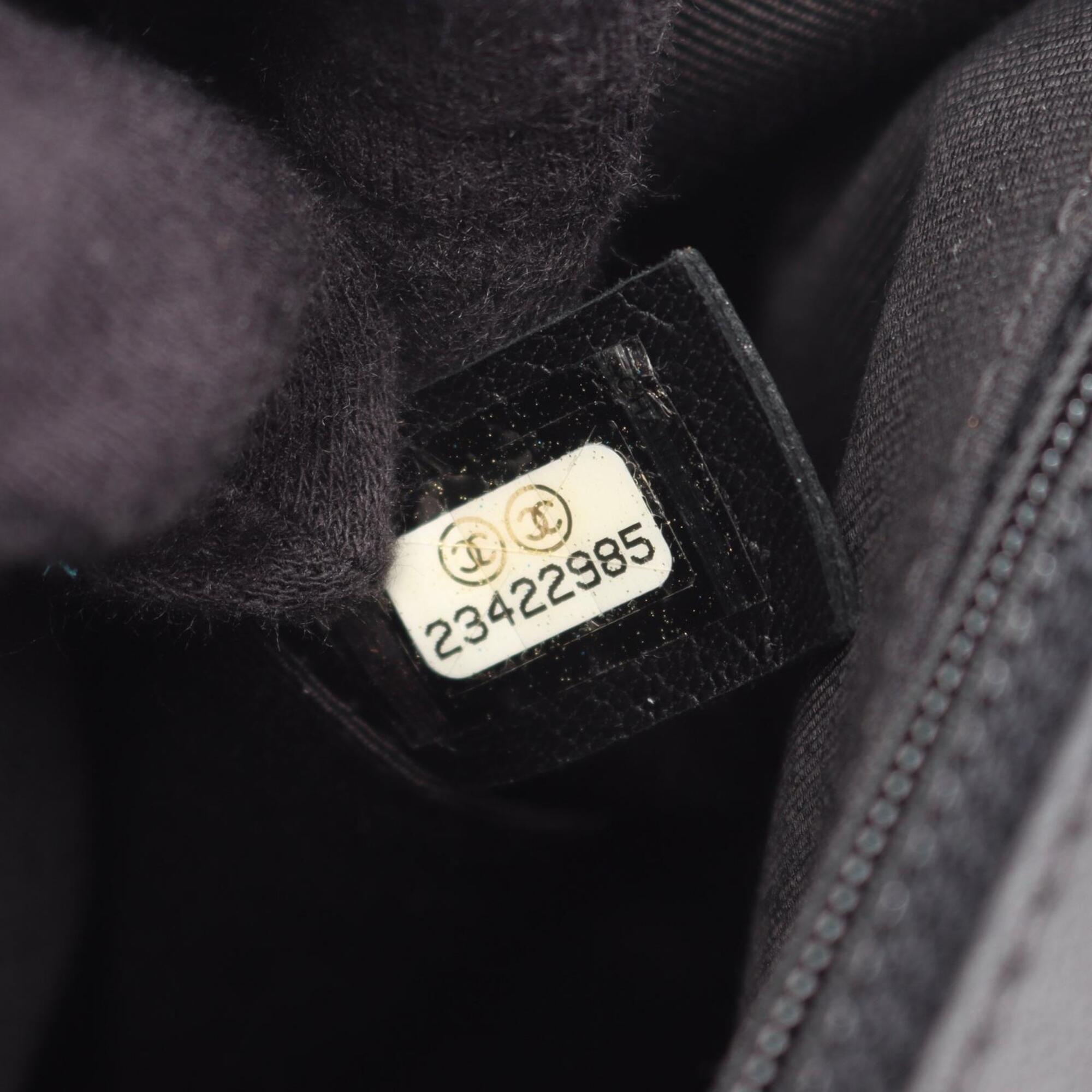 Chanel Black Leather Handbag Shoulder Bag (Pre-Owned)
