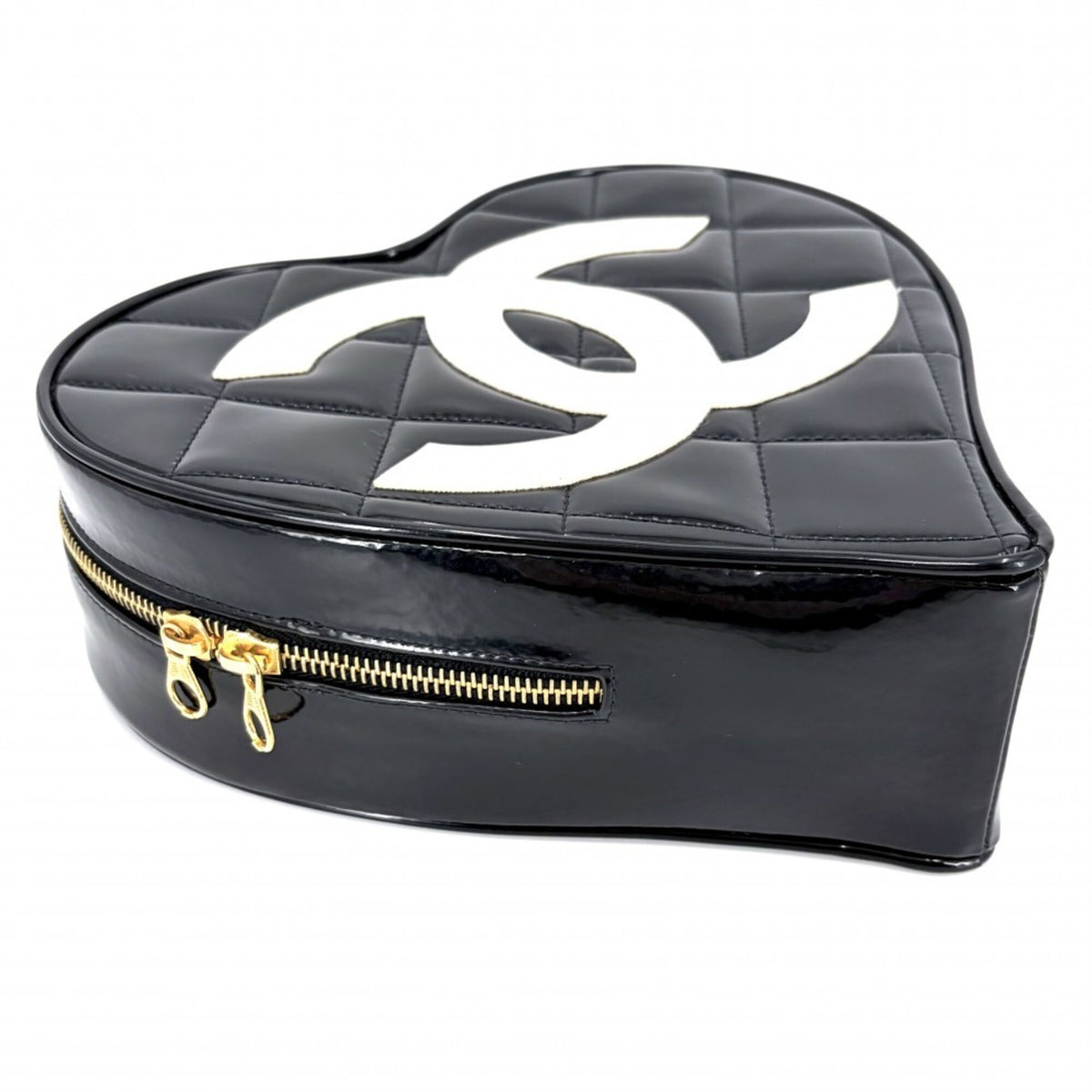 Chanel Matelasse Black Patent Leather Handbag (Pre-Owned)