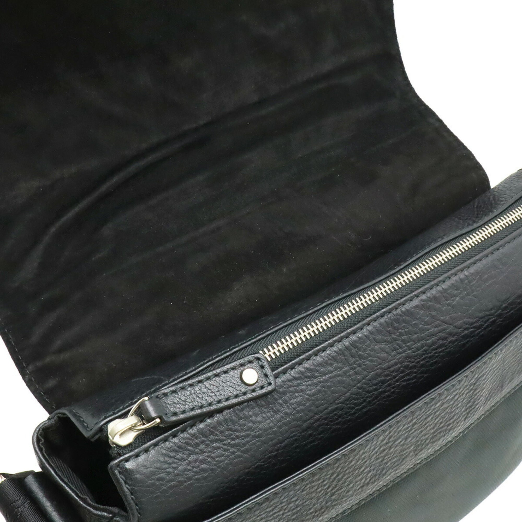 Bvlgari Black Leather Canvas Handbag Shoulder Bag (Pre-Owned)
