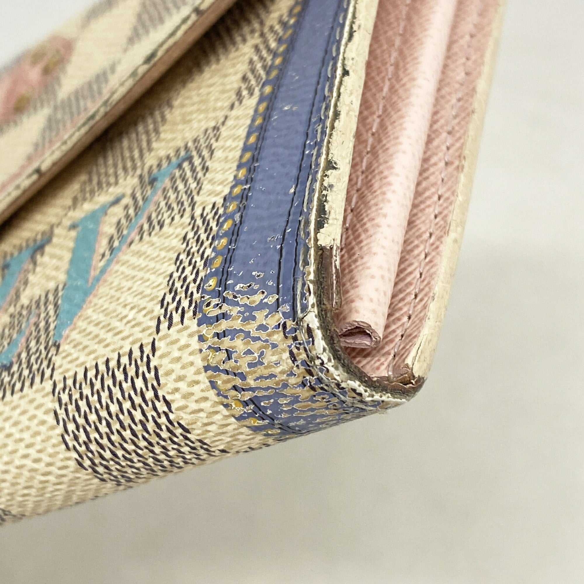 Louis Vuitton White Long Wallet (Bi-Fold) (Pre-Owned)