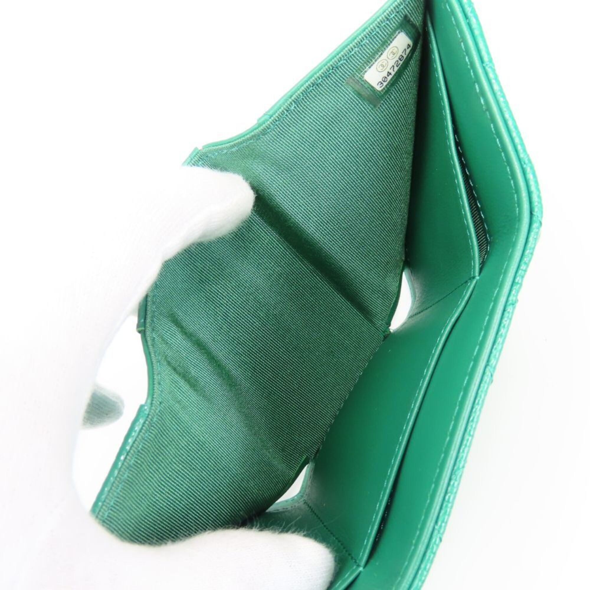 Chanel Green Grained Calfskin Wallet (Tri-Fold) (Pre-Owned)