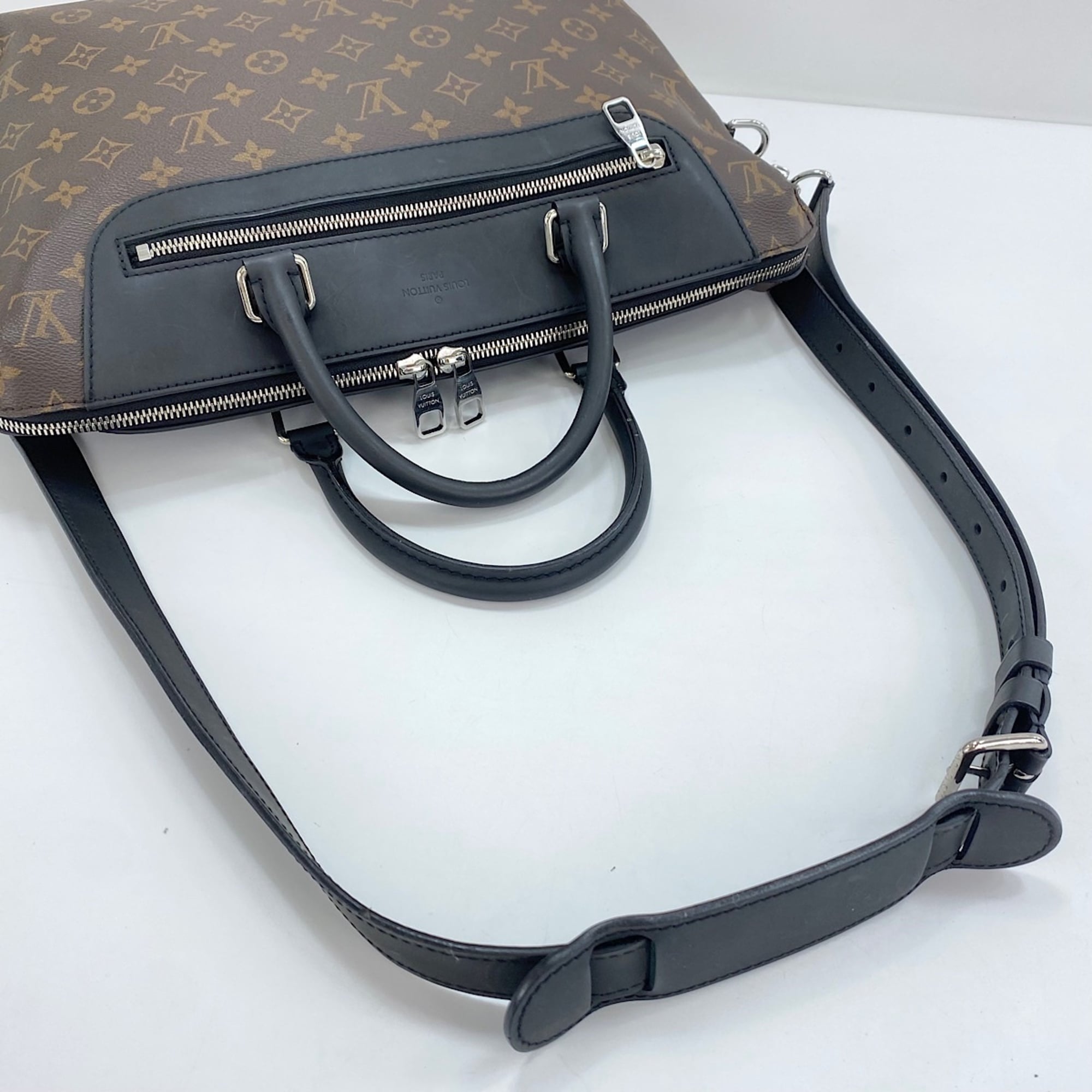 Louis Vuitton Brown Clear Handbag (Pre-Owned)