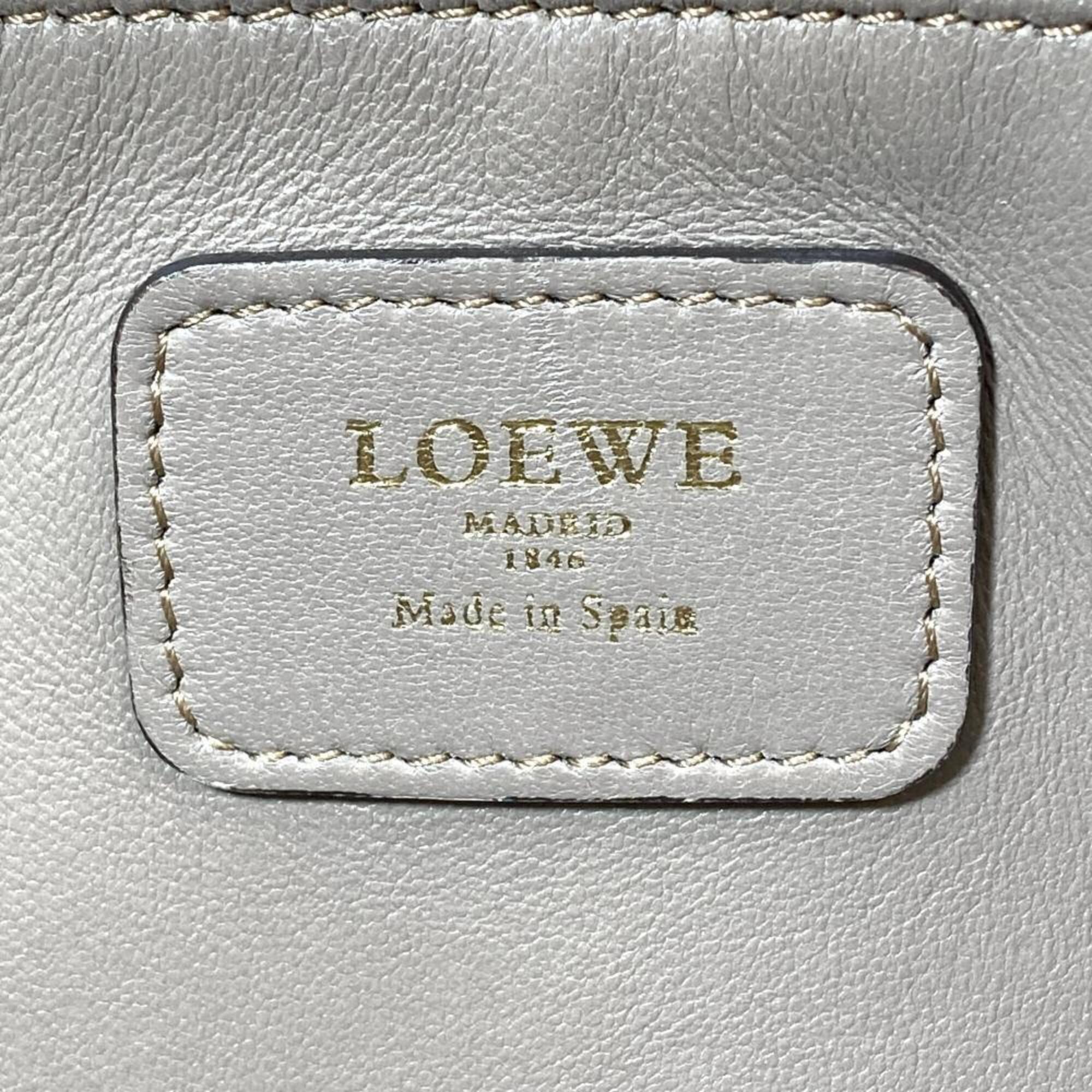 Loewe Beige Leather Handbag (Pre-Owned)