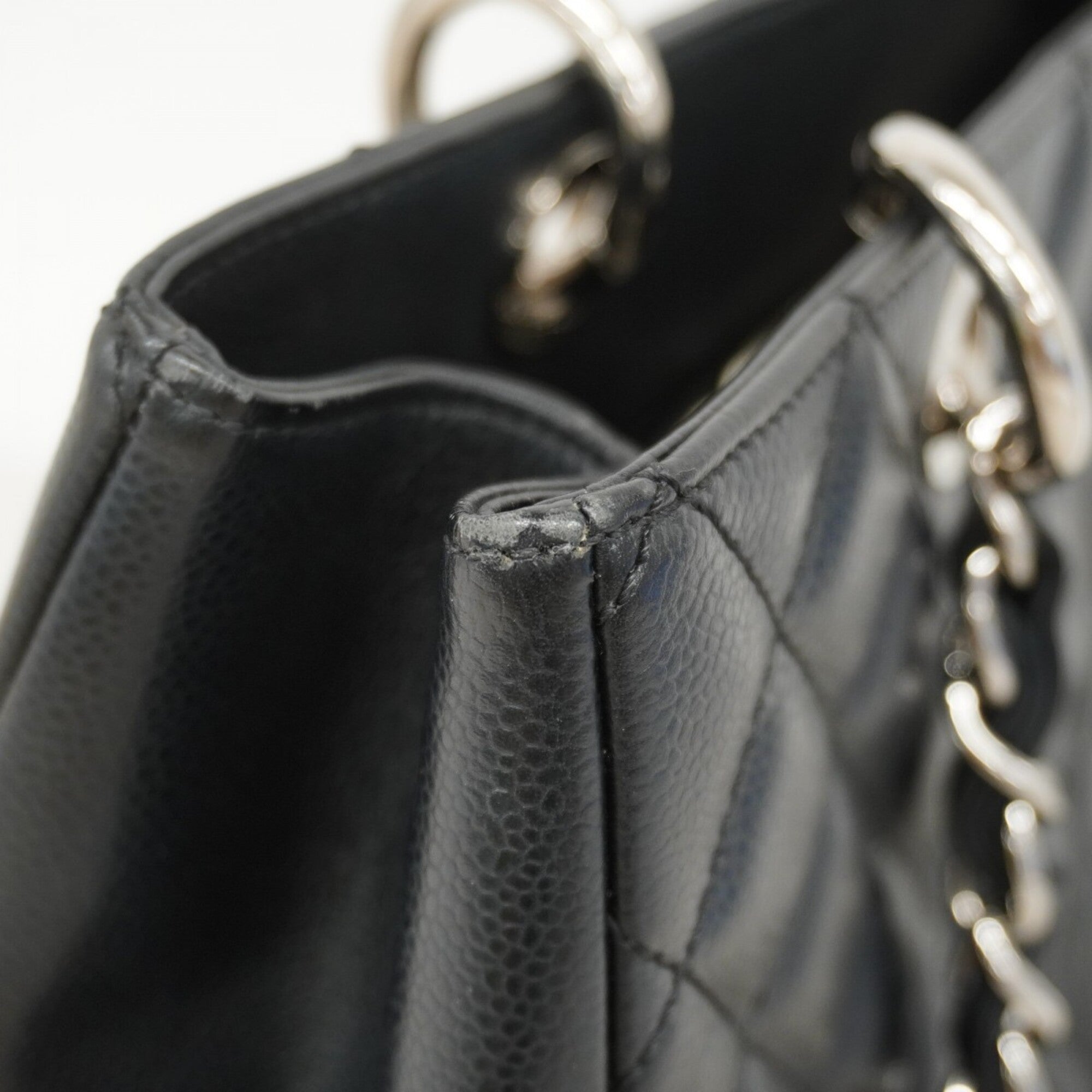 Chanel Black Grained Calfskin Tote Bag (Pre-Owned)