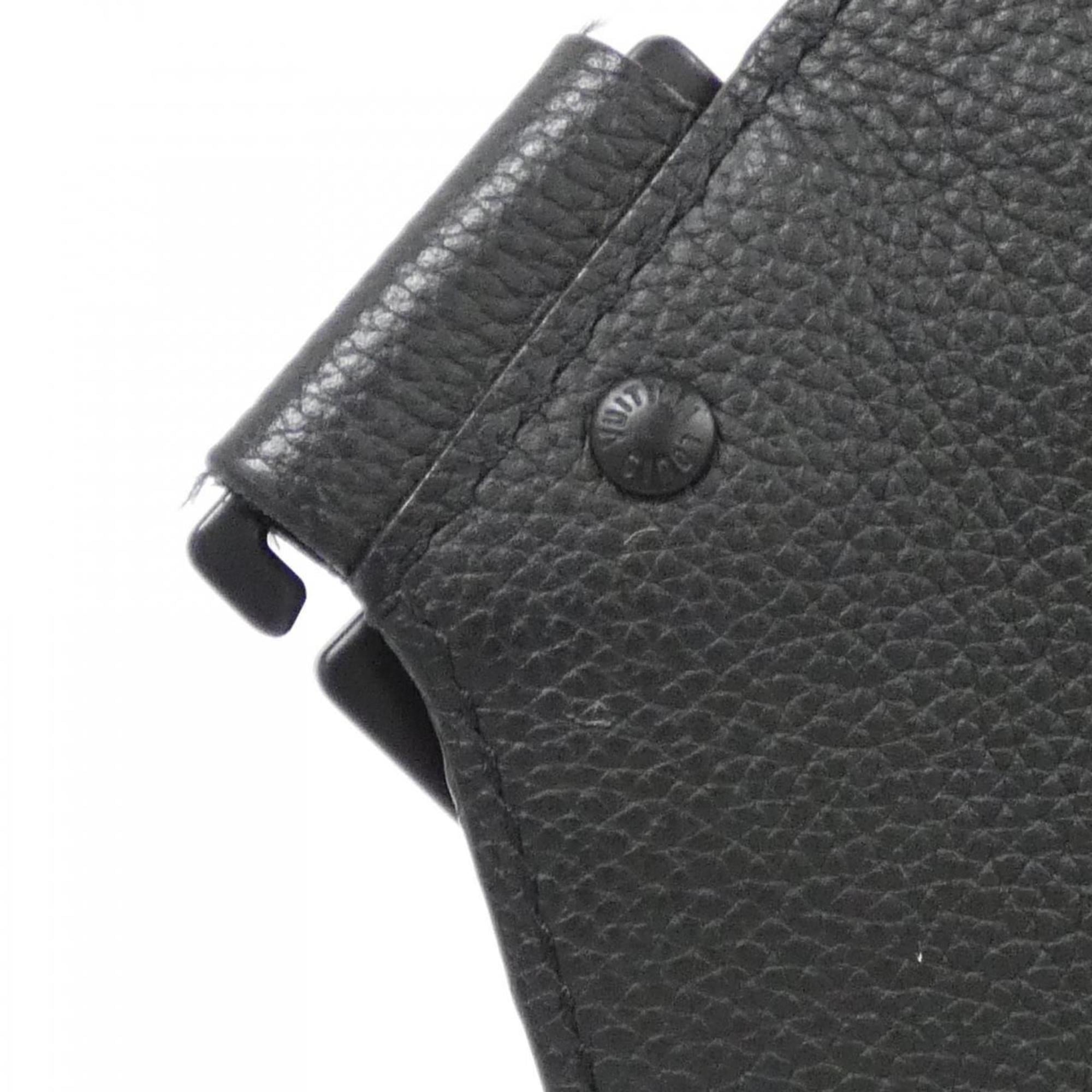 Louis Vuitton Black Leather Shoulder Bag (Pre-Owned)