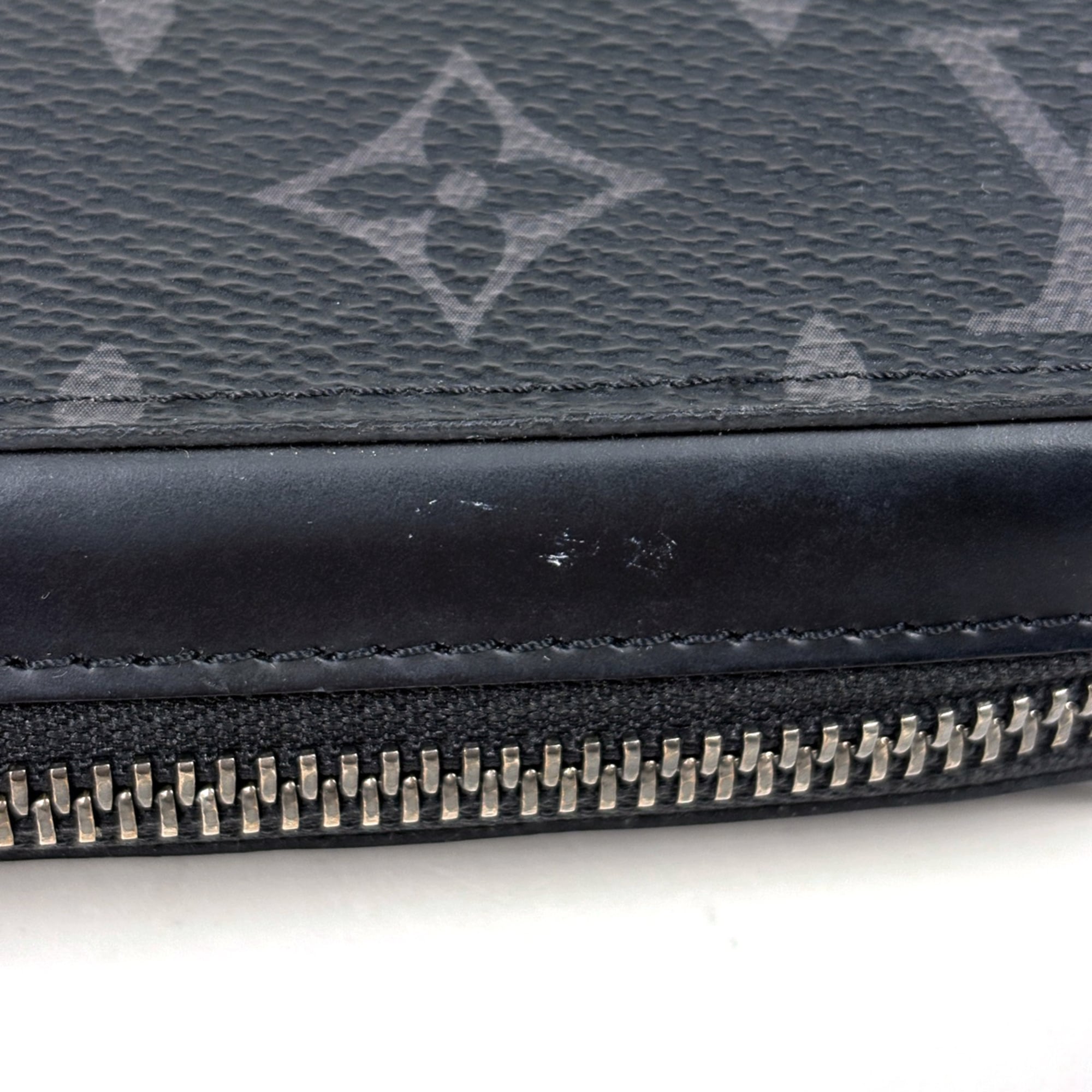 Louis Vuitton Noir Monogram Eclipse (Pre-Owned)