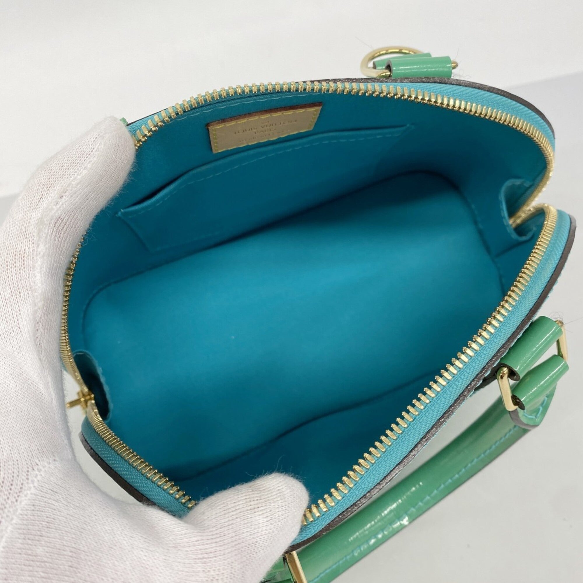 Louis Vuitton Blue Handbag (Pre-Owned)