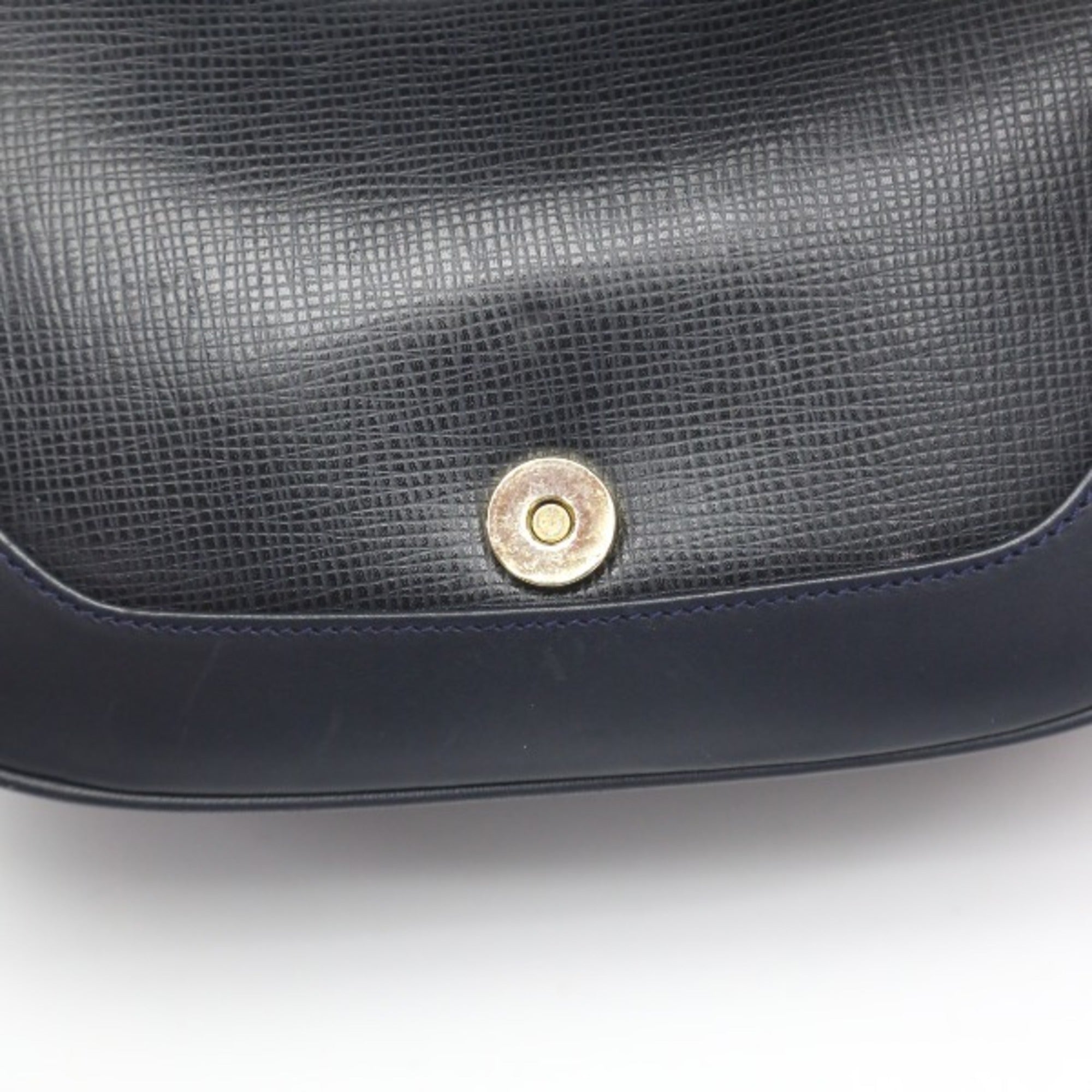 Hunting World Navy Shoulder Bag (Pre-Owned)