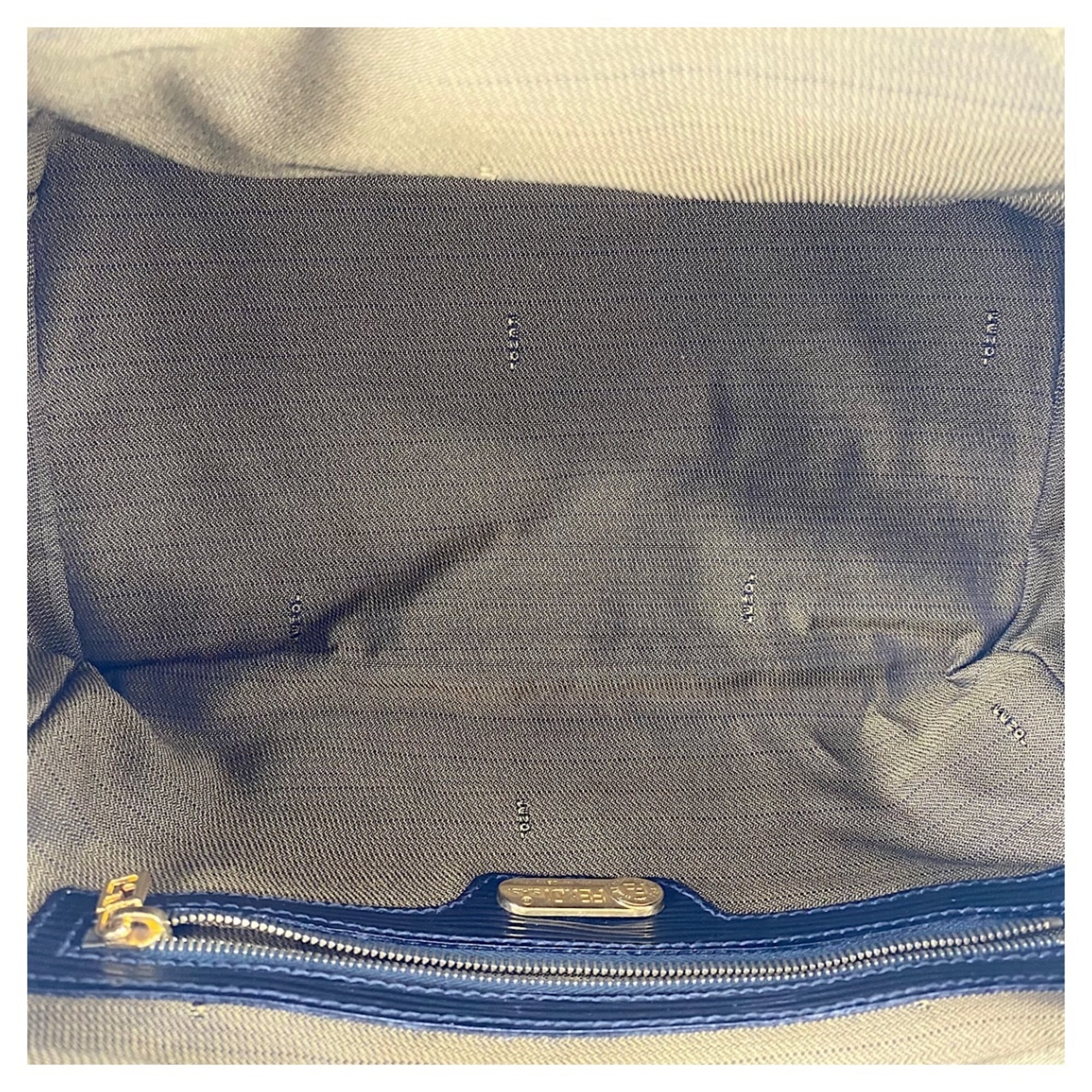 Fendi Beige Handbag (Pre-Owned)