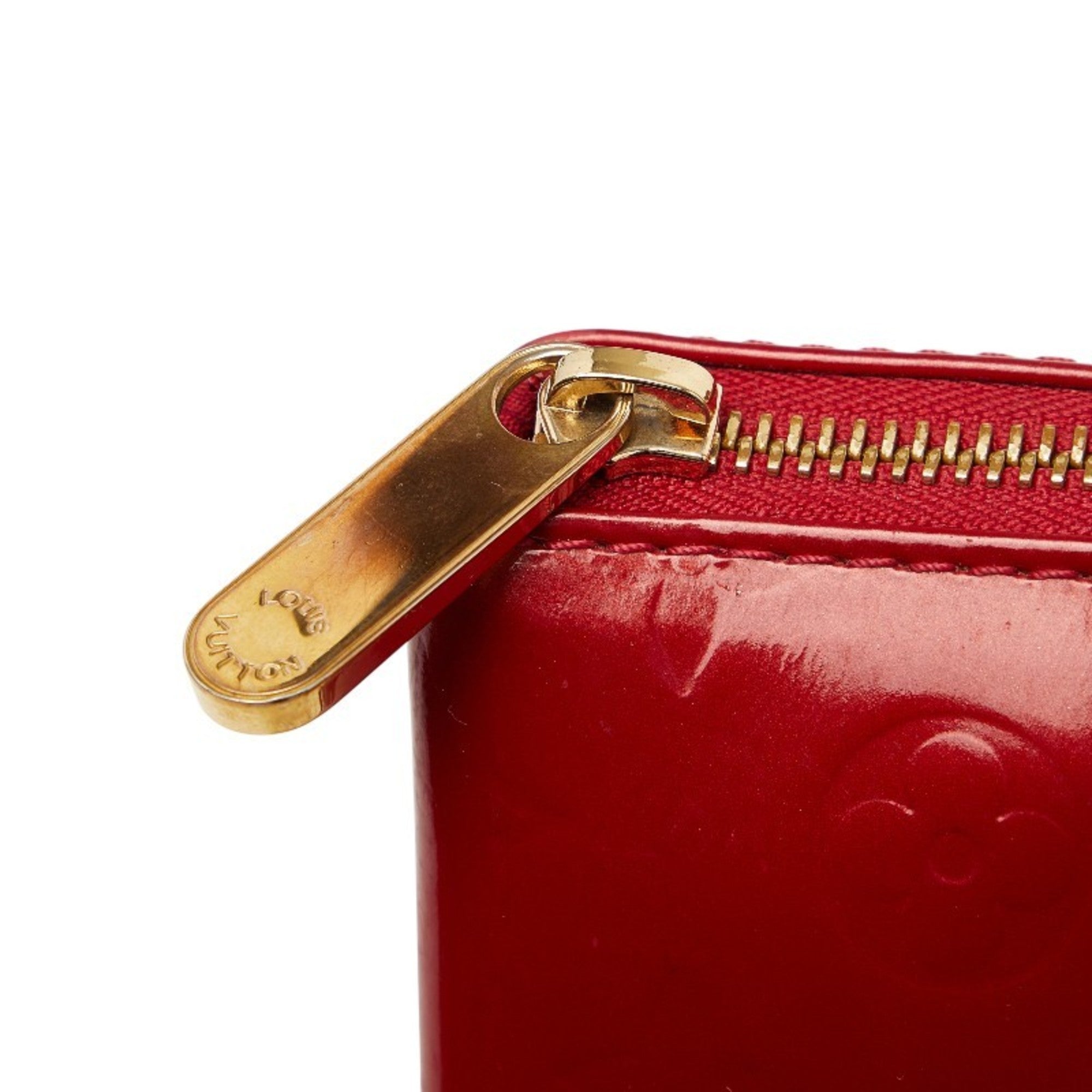 Louis Vuitton Pomme D'amour Red Color Patent Leather Handbag (Pre-Owned)