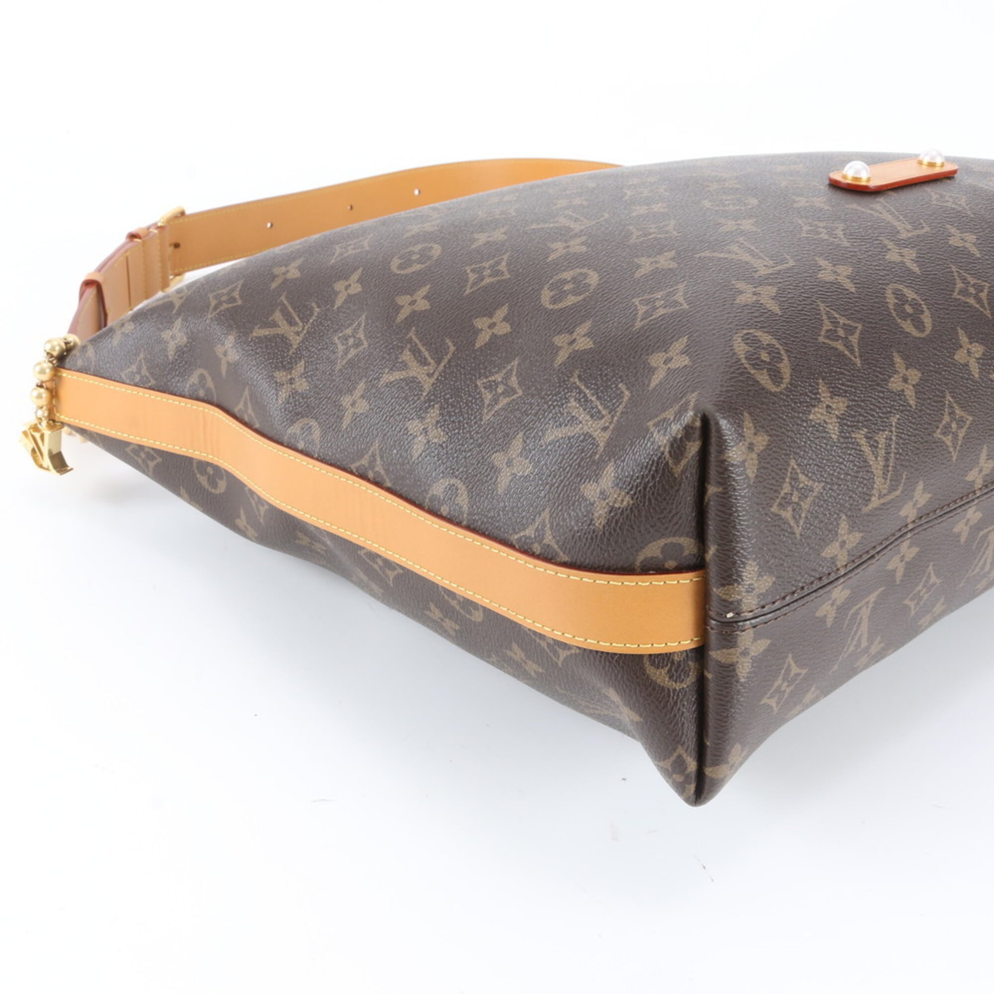 Louis Vuitton Brown Leather Coated Canvas Shoulder Bag (Pre-Owned)