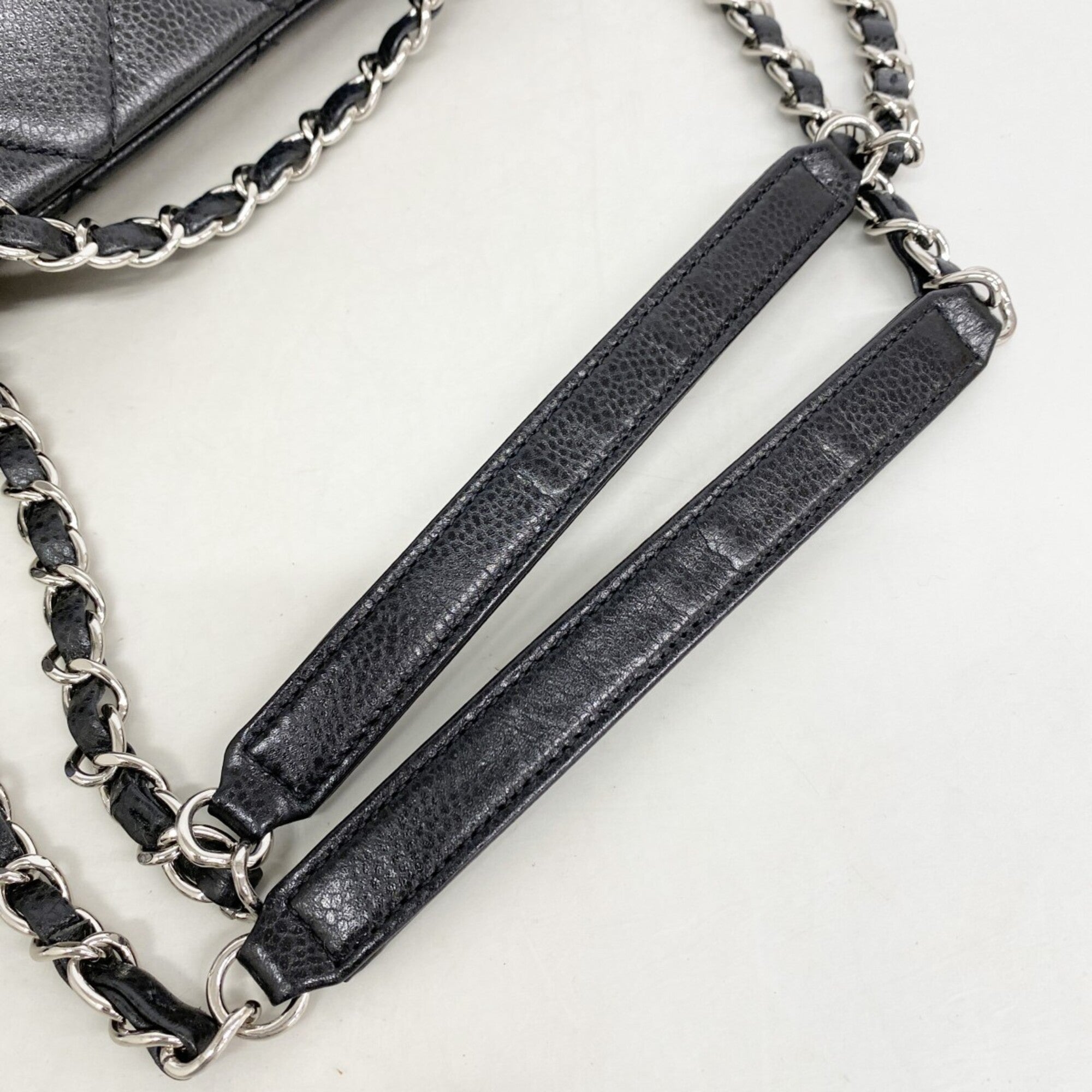 Chanel Black Grained Calfskin Shoulder Bag (Pre-Owned)