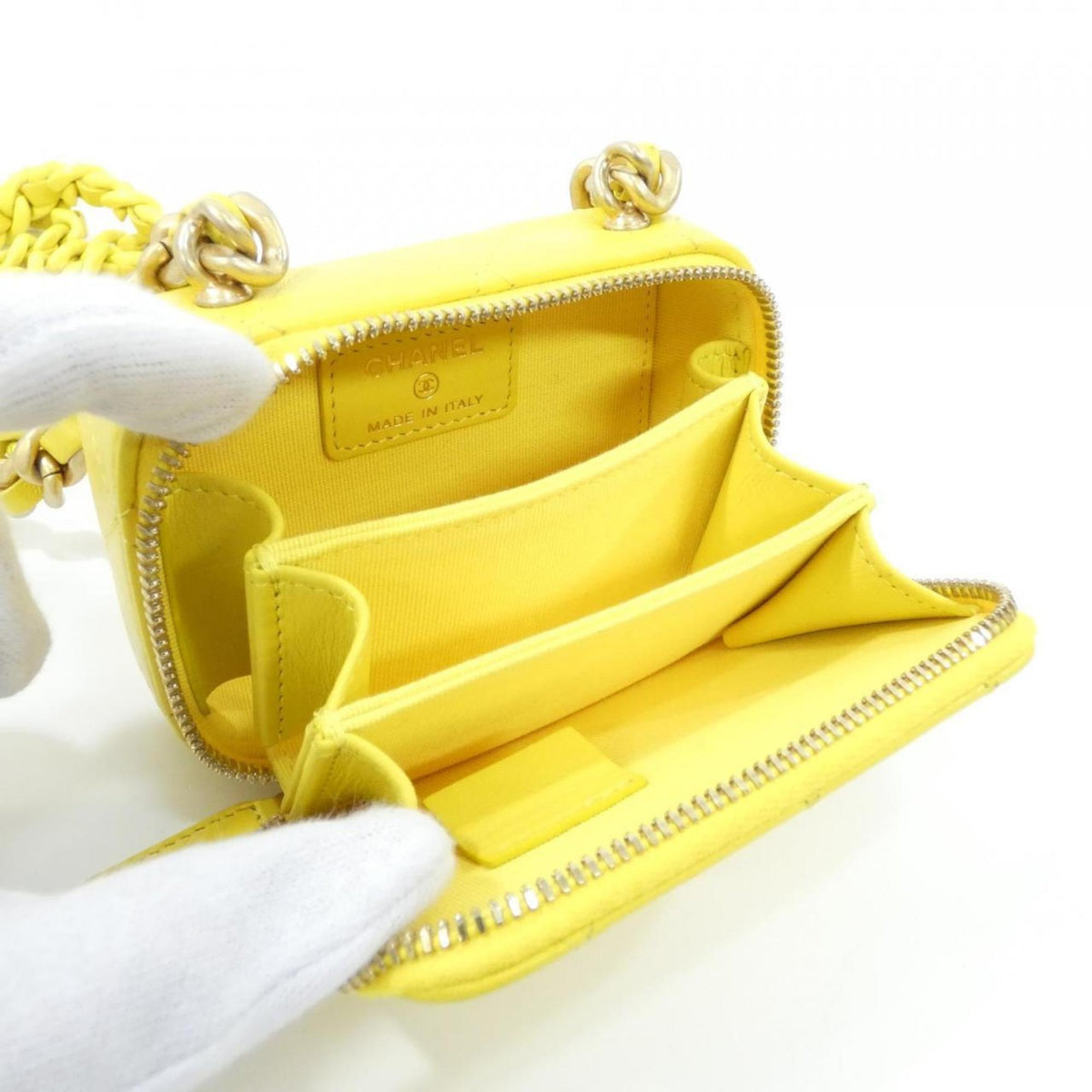 Chanel Yellow Leather Handbag Shoulder Bag (Pre-Owned)