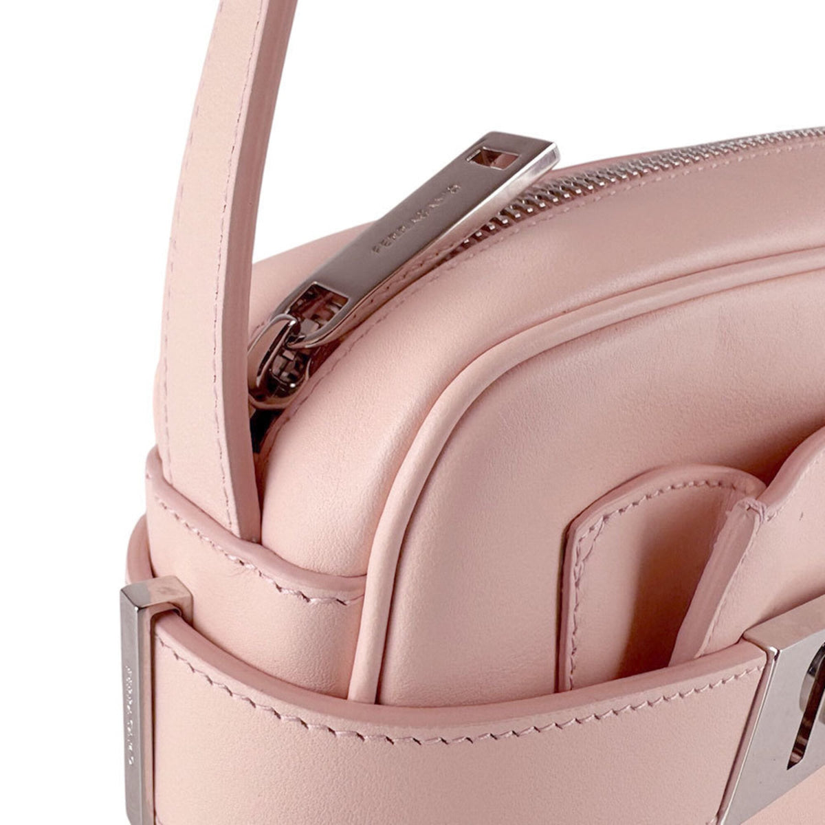 Salvatore Ferragamo Pink Leather Shoulder Bag (Pre-Owned)