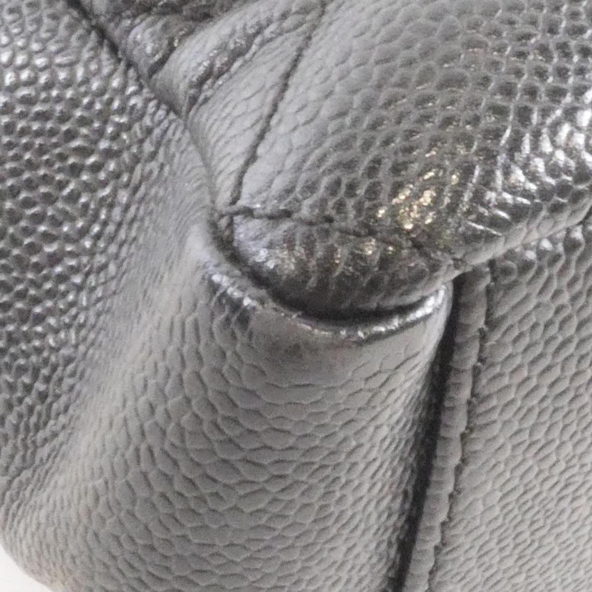Chanel Black Grained Calfskin Shoulder Bag (Pre-Owned)