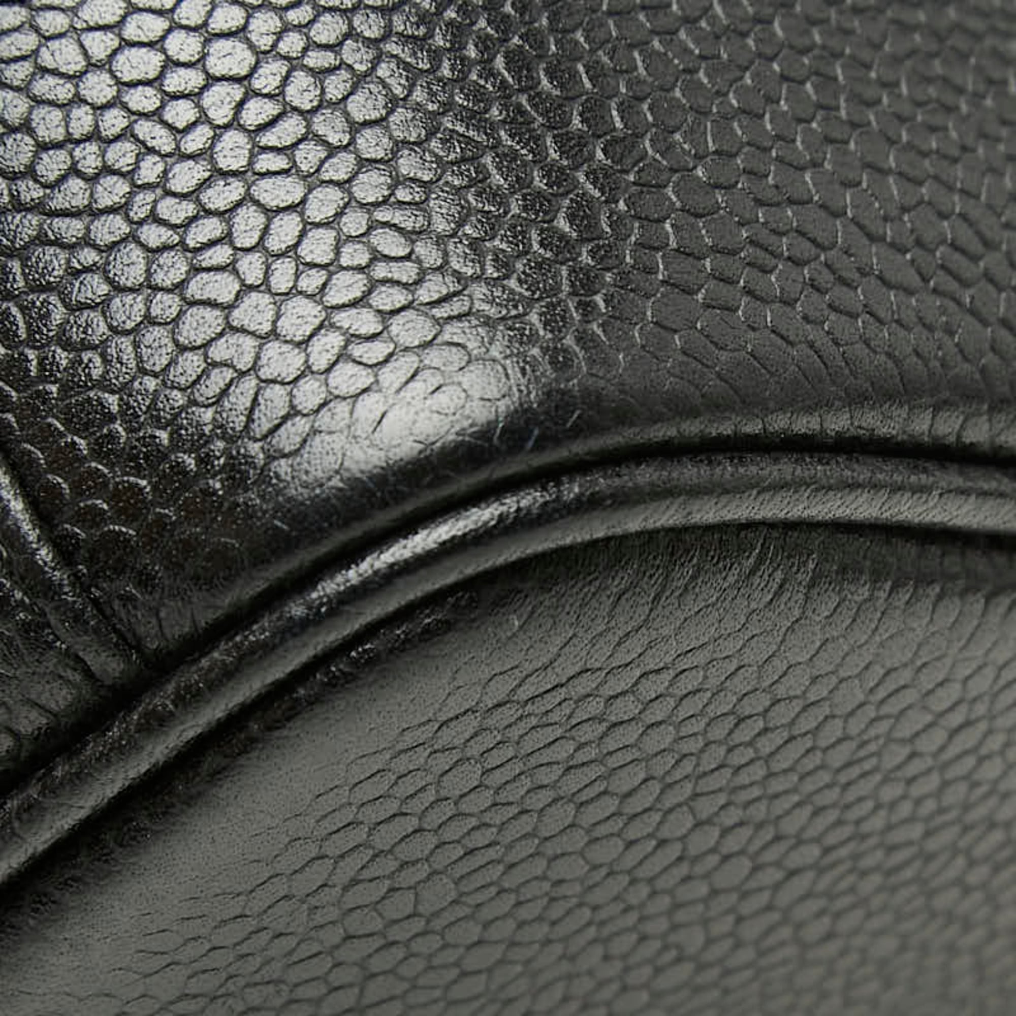 Chanel Black Grained Calfskin Handbag Vanity Bag (Pre-Owned)