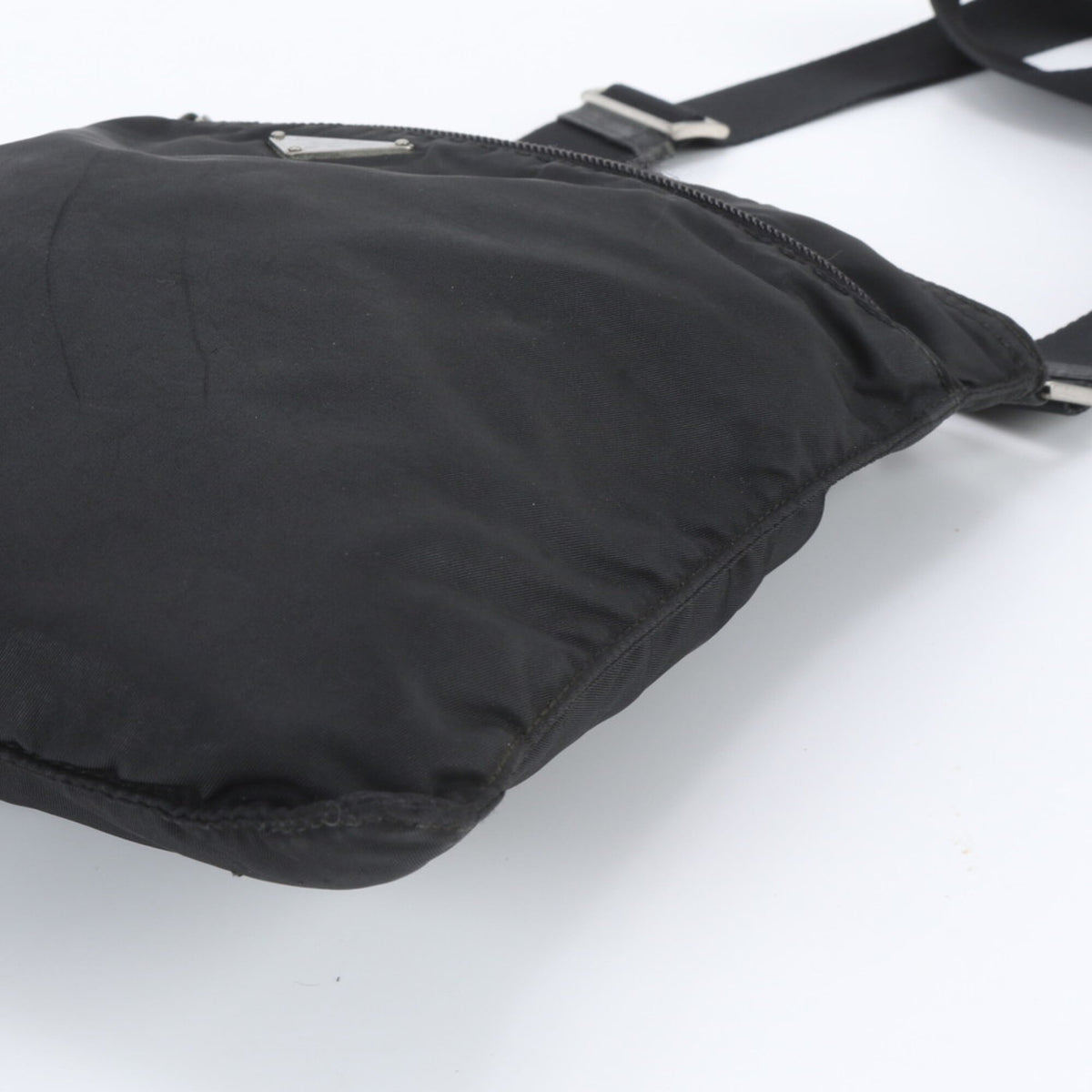 Prada Black White Leather Nylon Shoulder Bag (Pre-Owned)