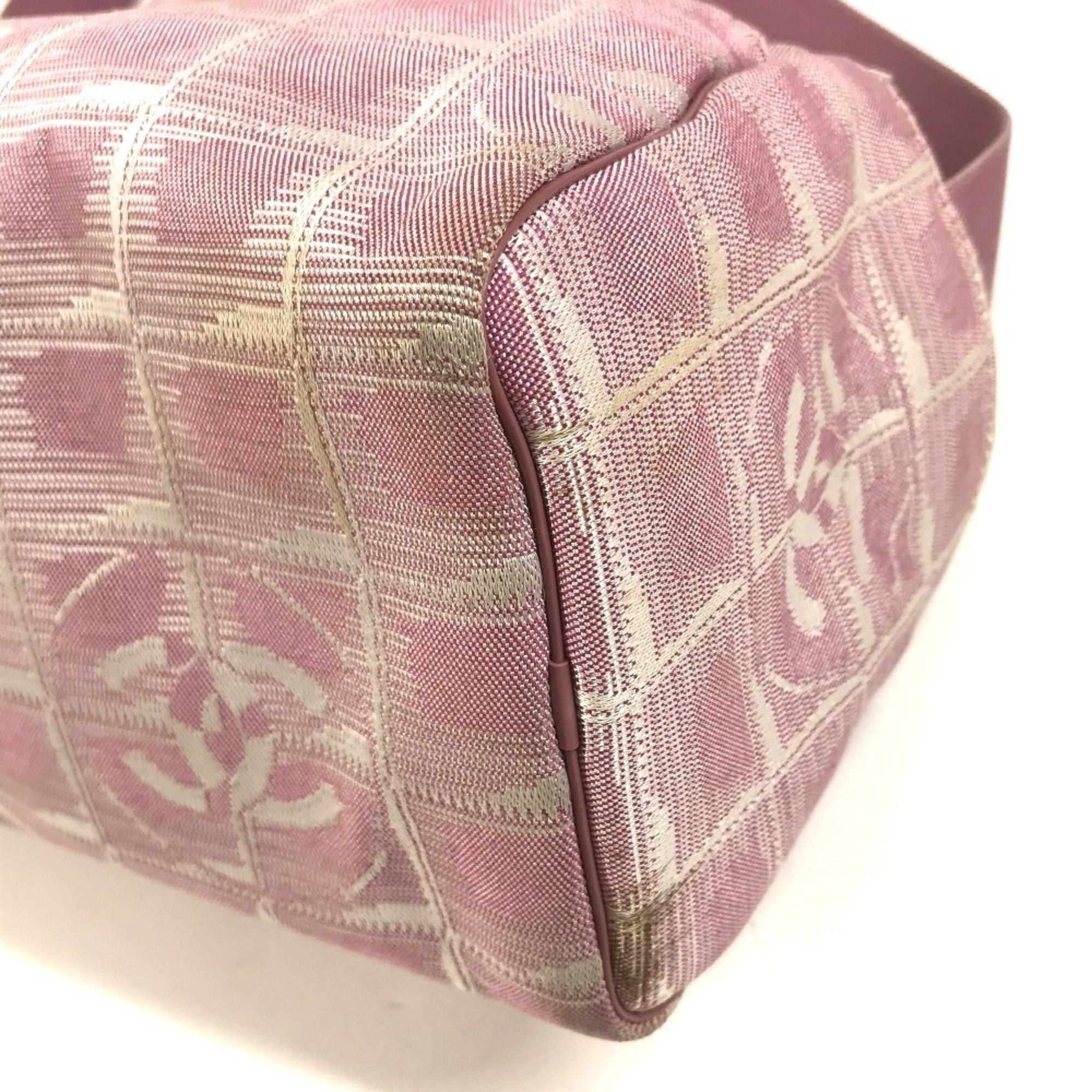 Chanel New Travel Line Pink Nylon Canvas Leather Pochette Shoulder Bag (Pre-Owned)