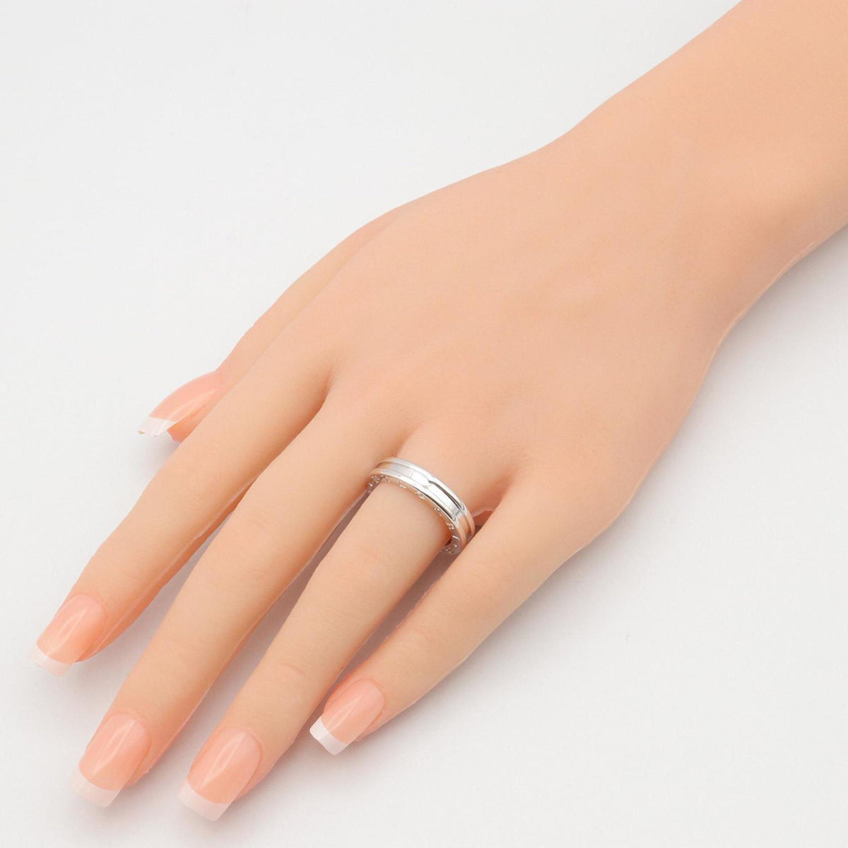 Bvlgari Silver White Gold (18K) Band Ring (Pre-Owned)