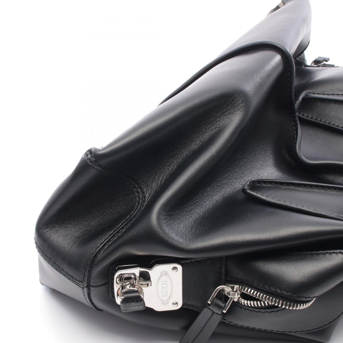 Tod's Black Leather Handbag (Pre-Owned)