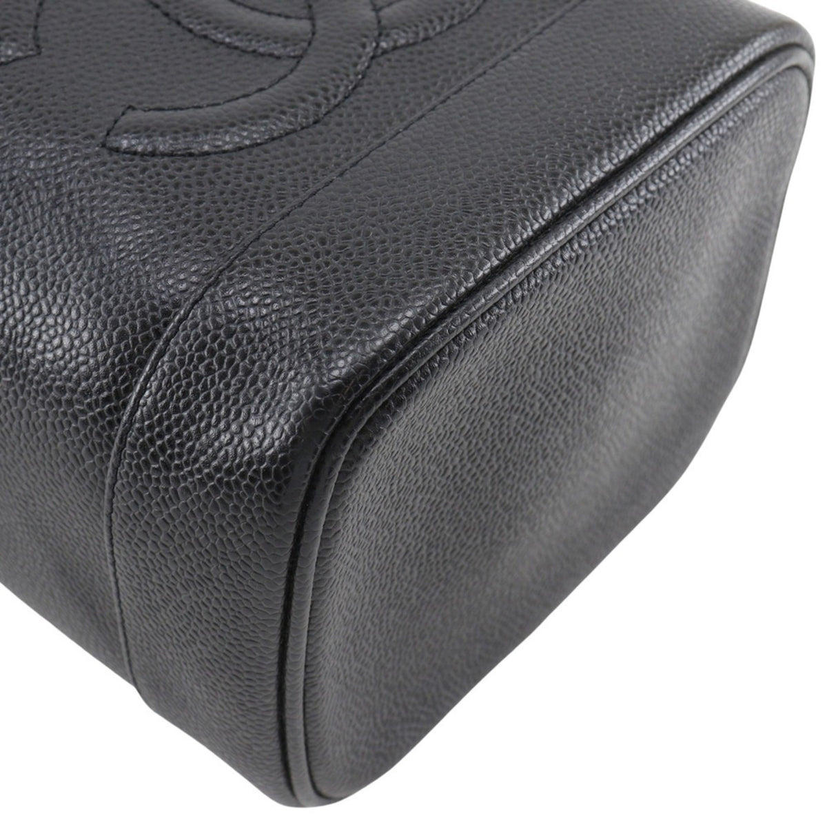 Chanel Black Caviar Leather Handbag Pouch (Pre-Owned)