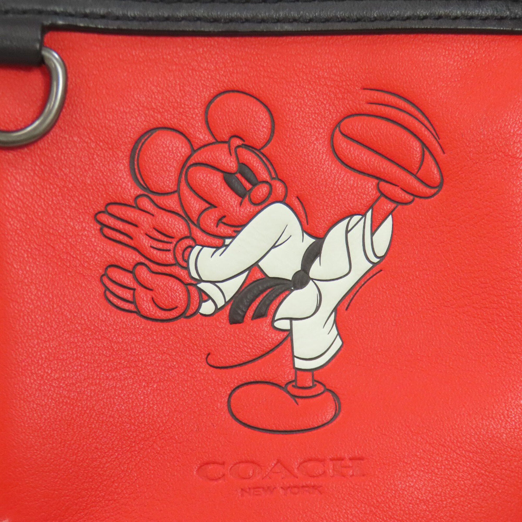 Coach Red Color Leather Shoulder Bag (Pre-Owned)