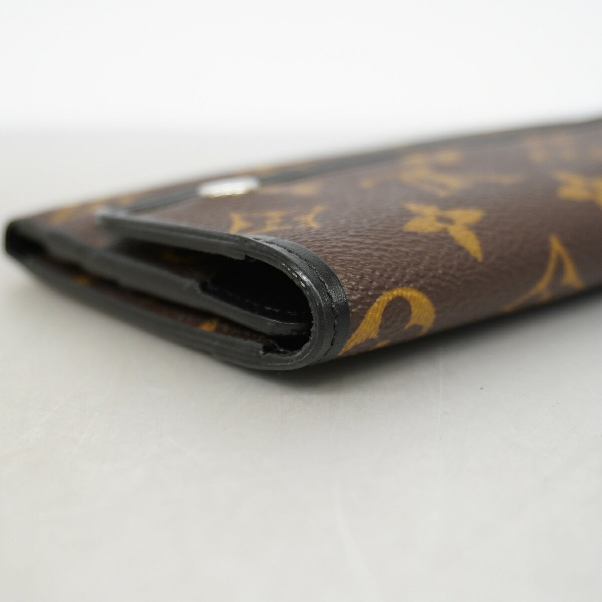 Louis Vuitton Black Brown Wallet (Tri-Fold) (Pre-Owned)