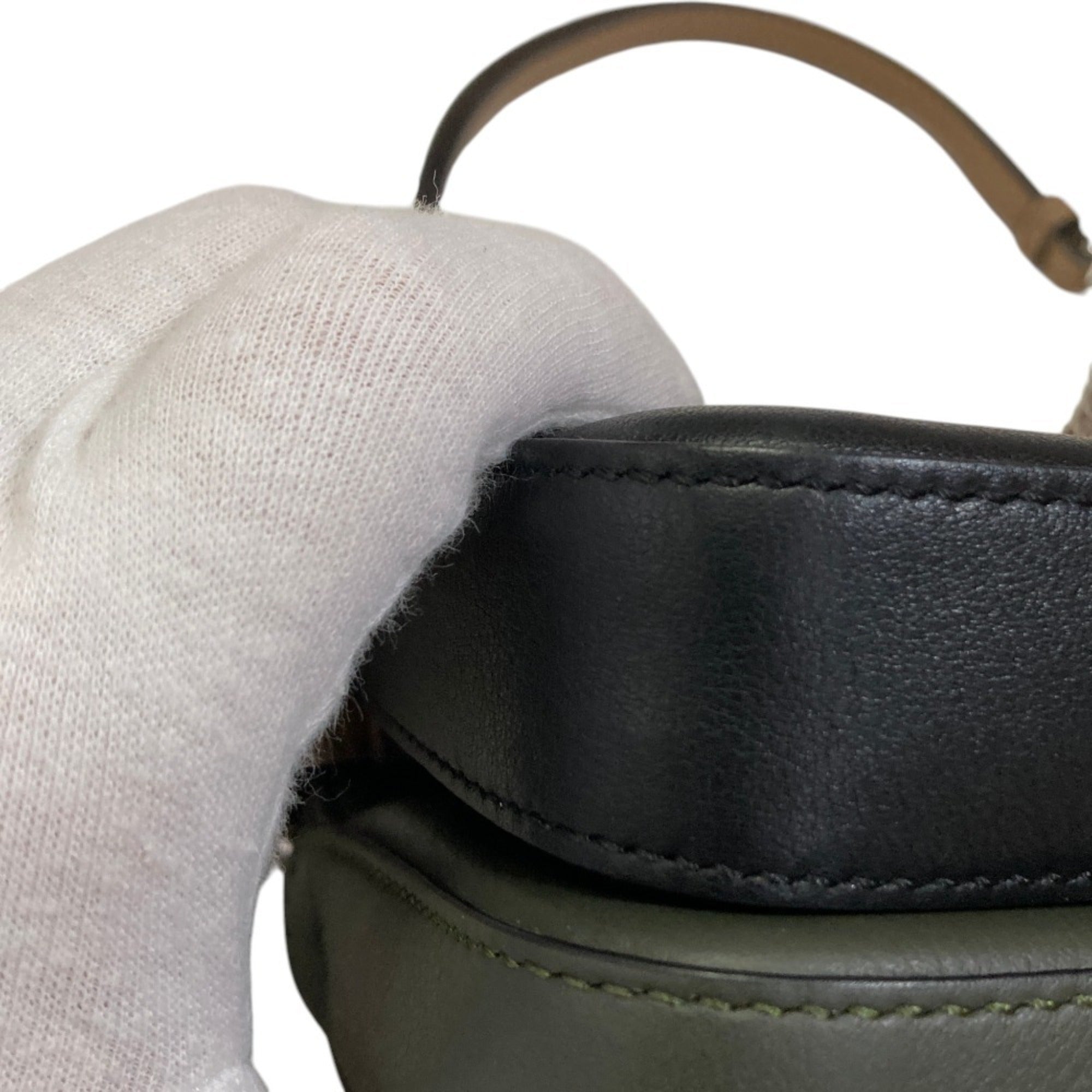Fendi Khaki Shoulder Bag (Pre-Owned)