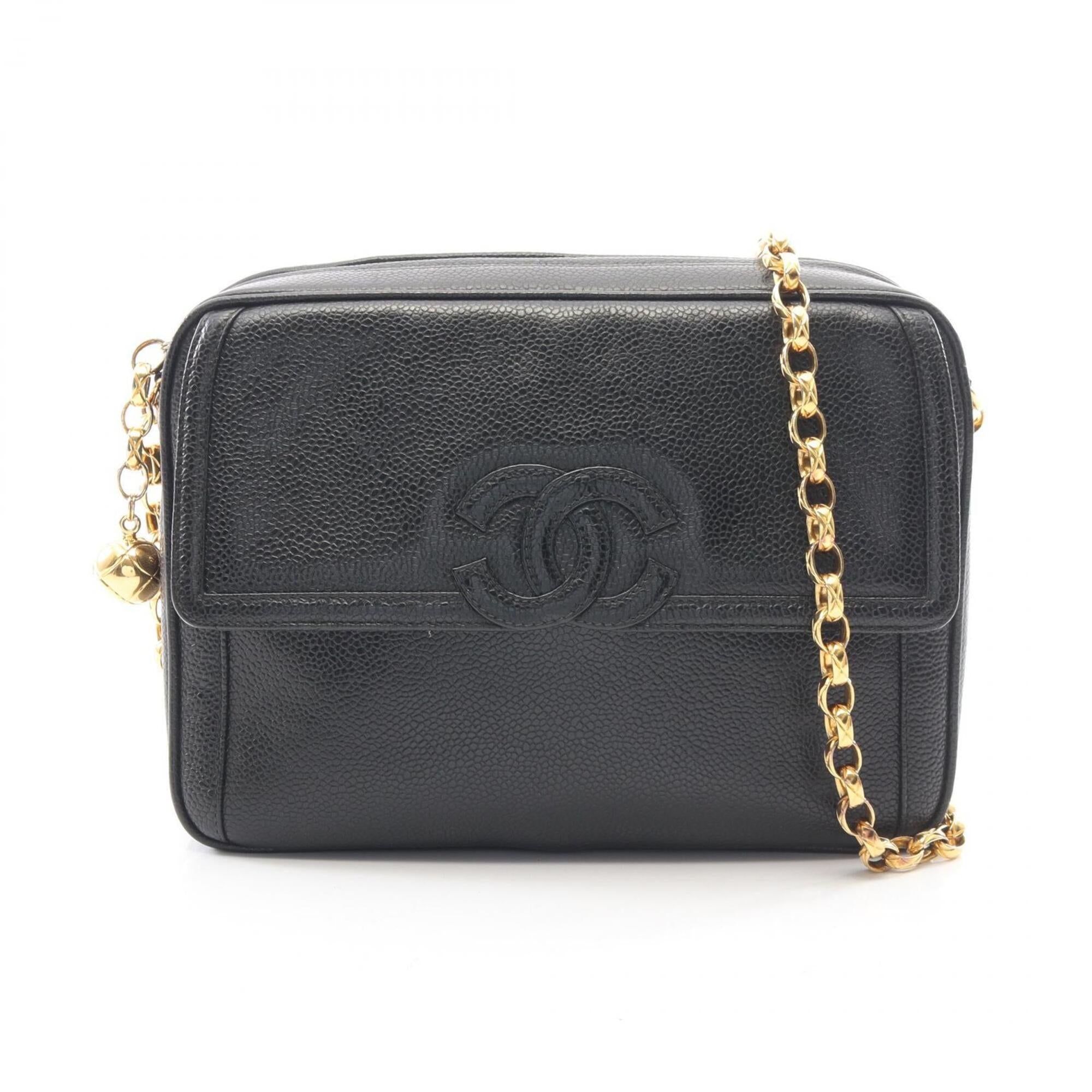 Chanel Black Leather Shoulder Bag (Pre-Owned)