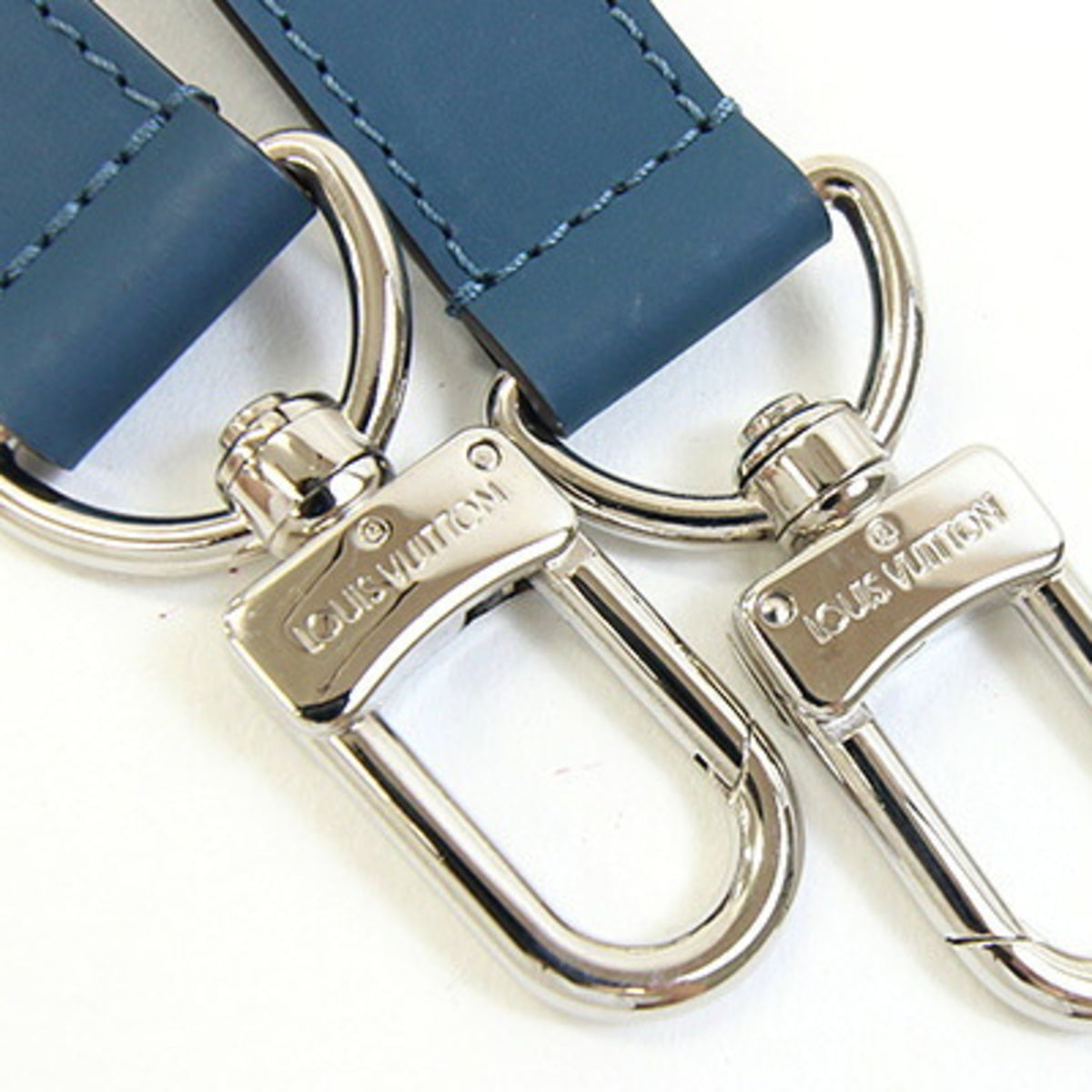 Louis Vuitton Bleu Celeste White Epi Leather (Pre-Owned)