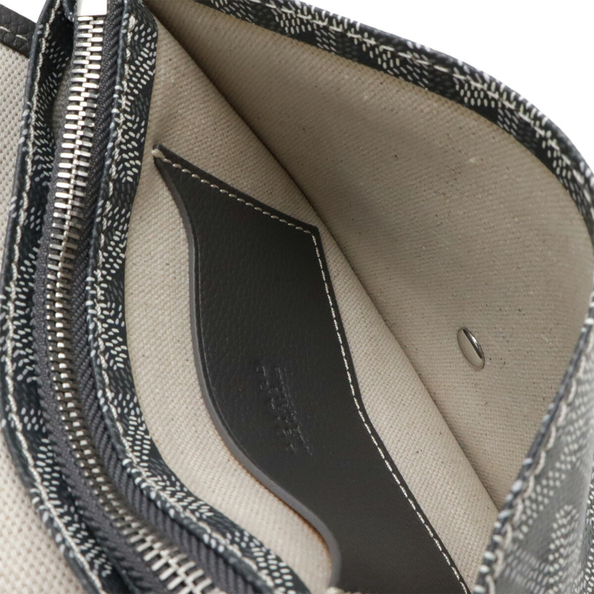 Goyard Gray White Coated Canvas Clutch Bag Handbag Pochette Shoulder Bag (Pre-Owned)