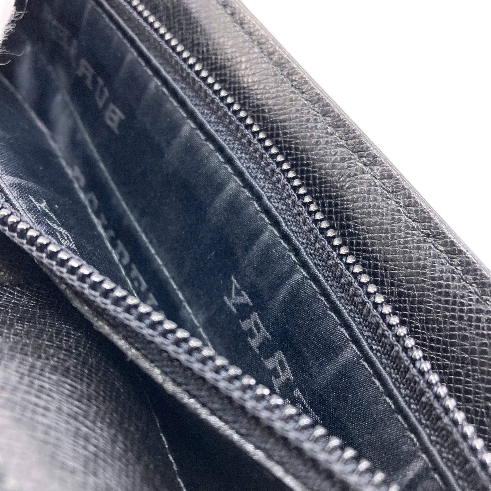Burberry Black Pvc Leather Handbag (Pre-Owned)