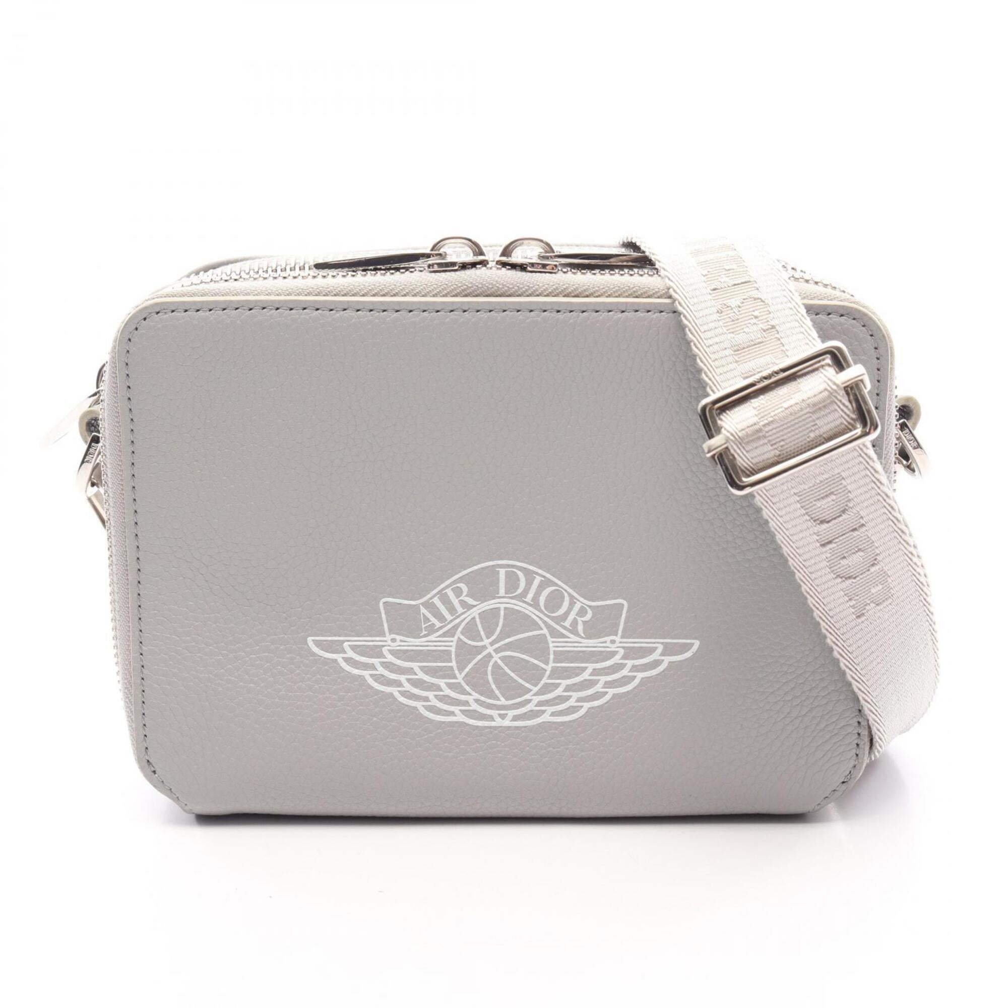 Christian Dior Gray Leather Handbag Shoulder Bag (Pre-Owned)